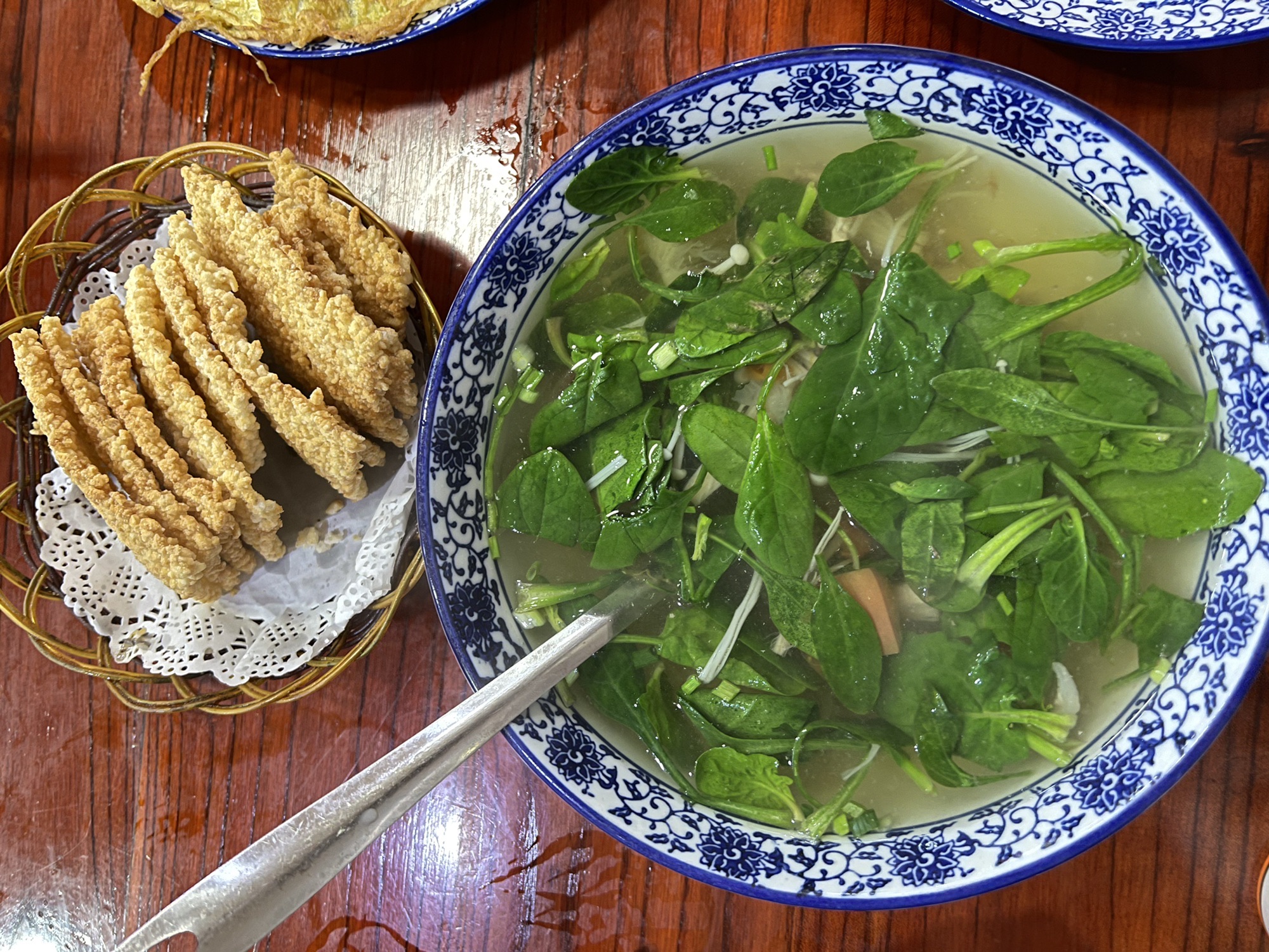 巢湖市柘皋镇玉栏街聚盛源饭店