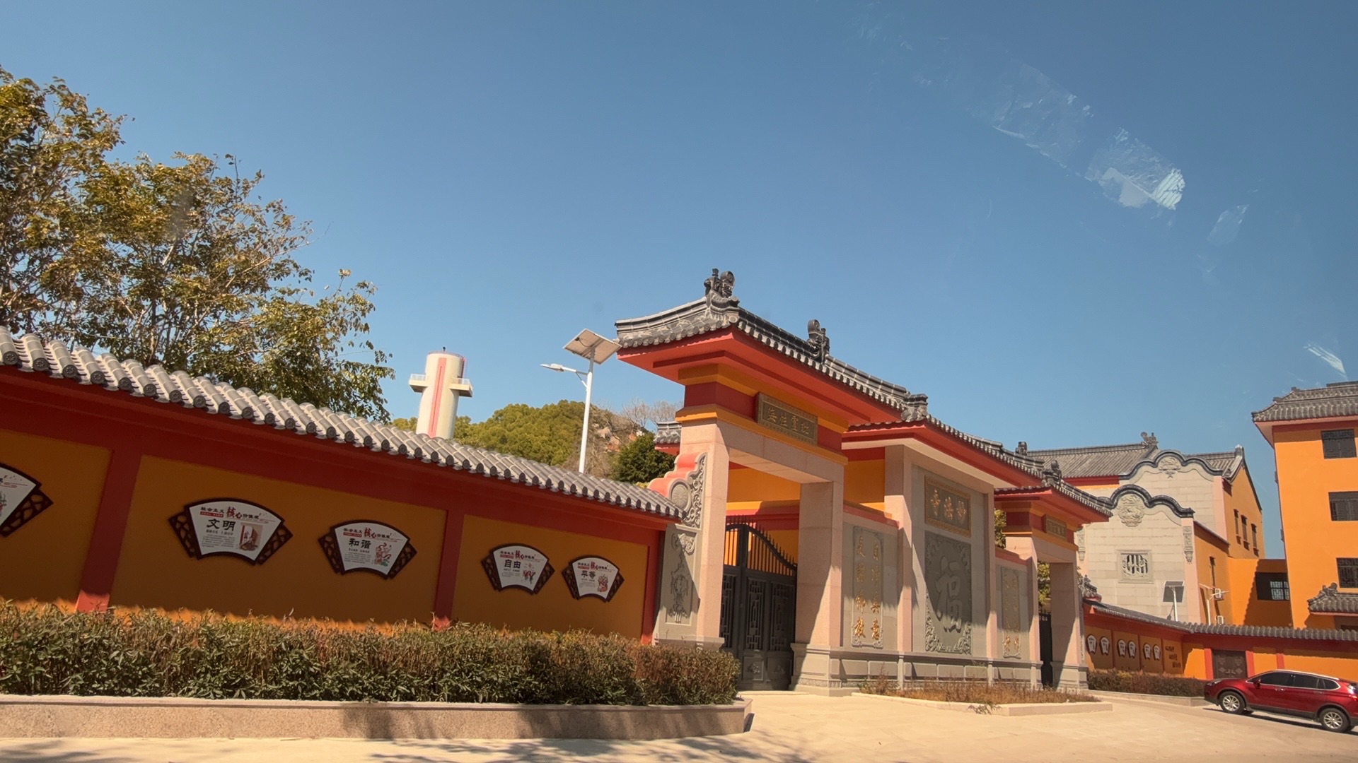 广东省汕头市濠江区老妙法寺实景照片
