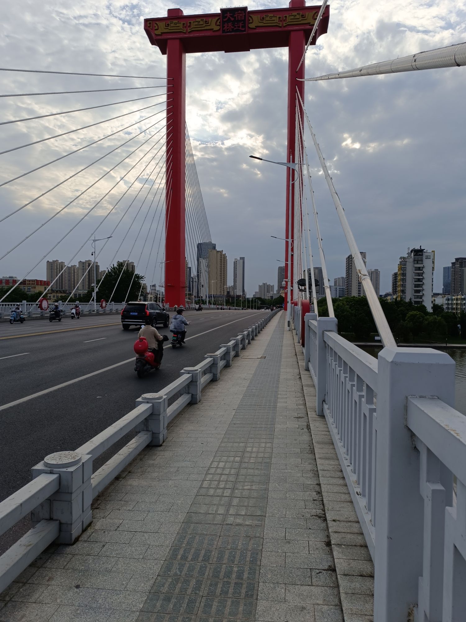 京杭大运河(宿迁大桥)观光栈道旅行图片 1