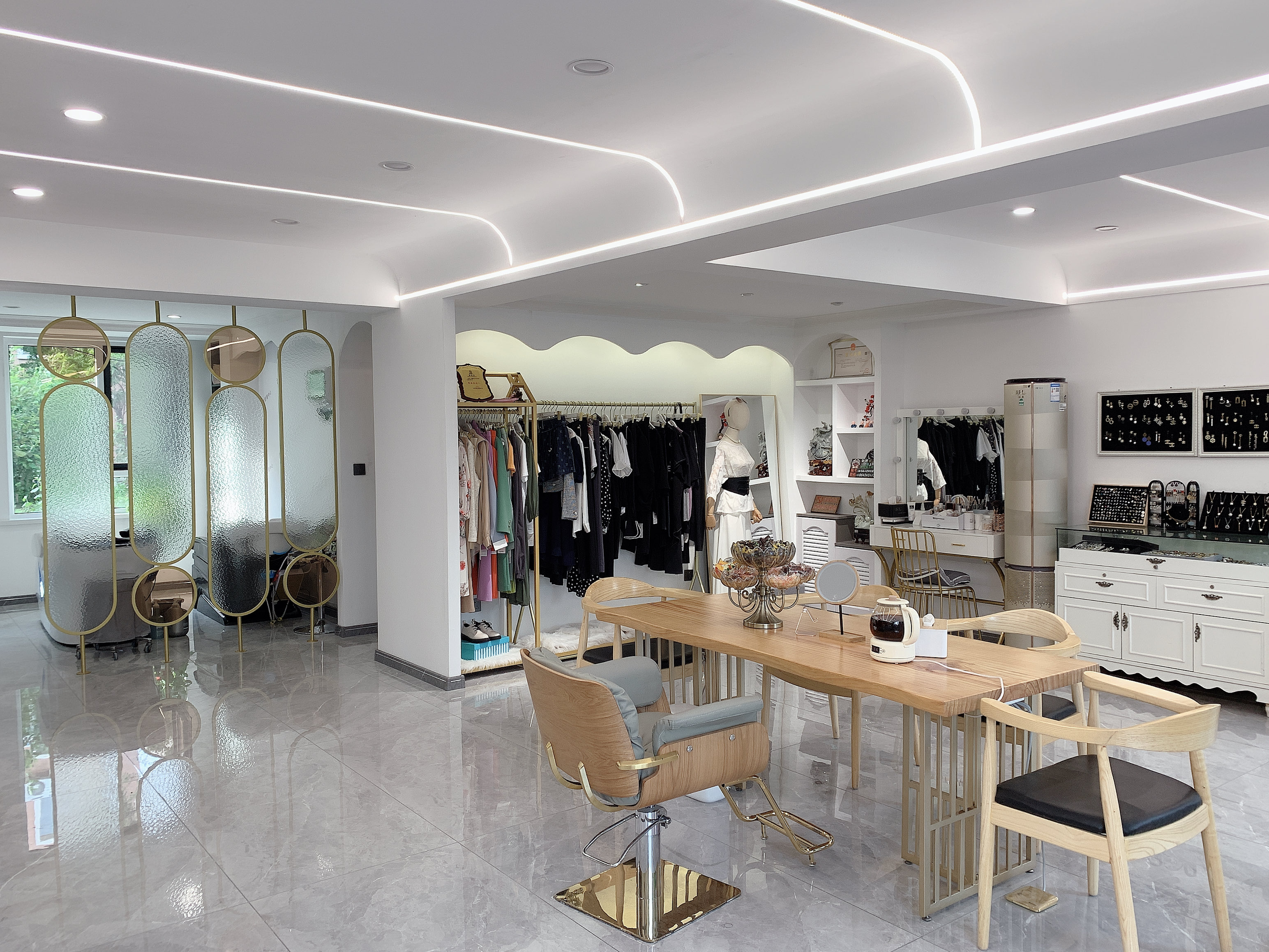 沐凡形象设计工作室(菁华人家店)