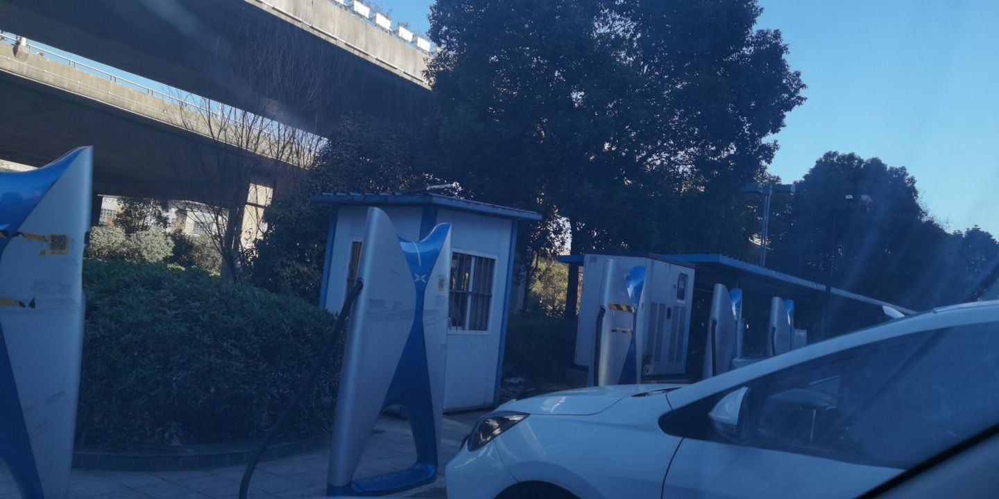 特来电汽车充电站(特来电芜湖居然之家充电站)