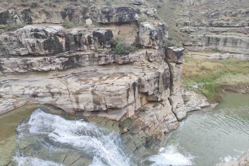 八龙湾瀑布旅行图片 3