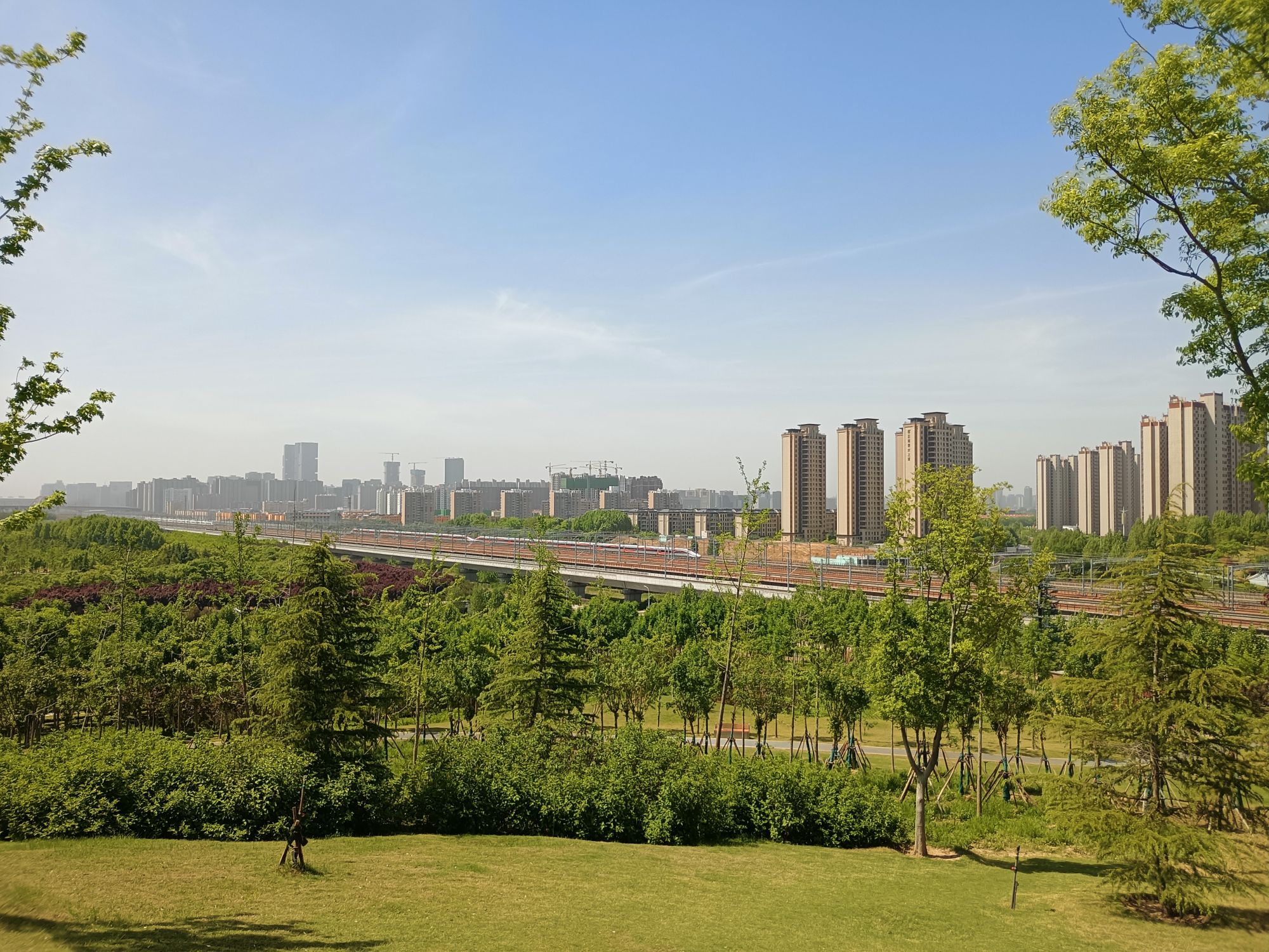 高铁公园旅行图片 2