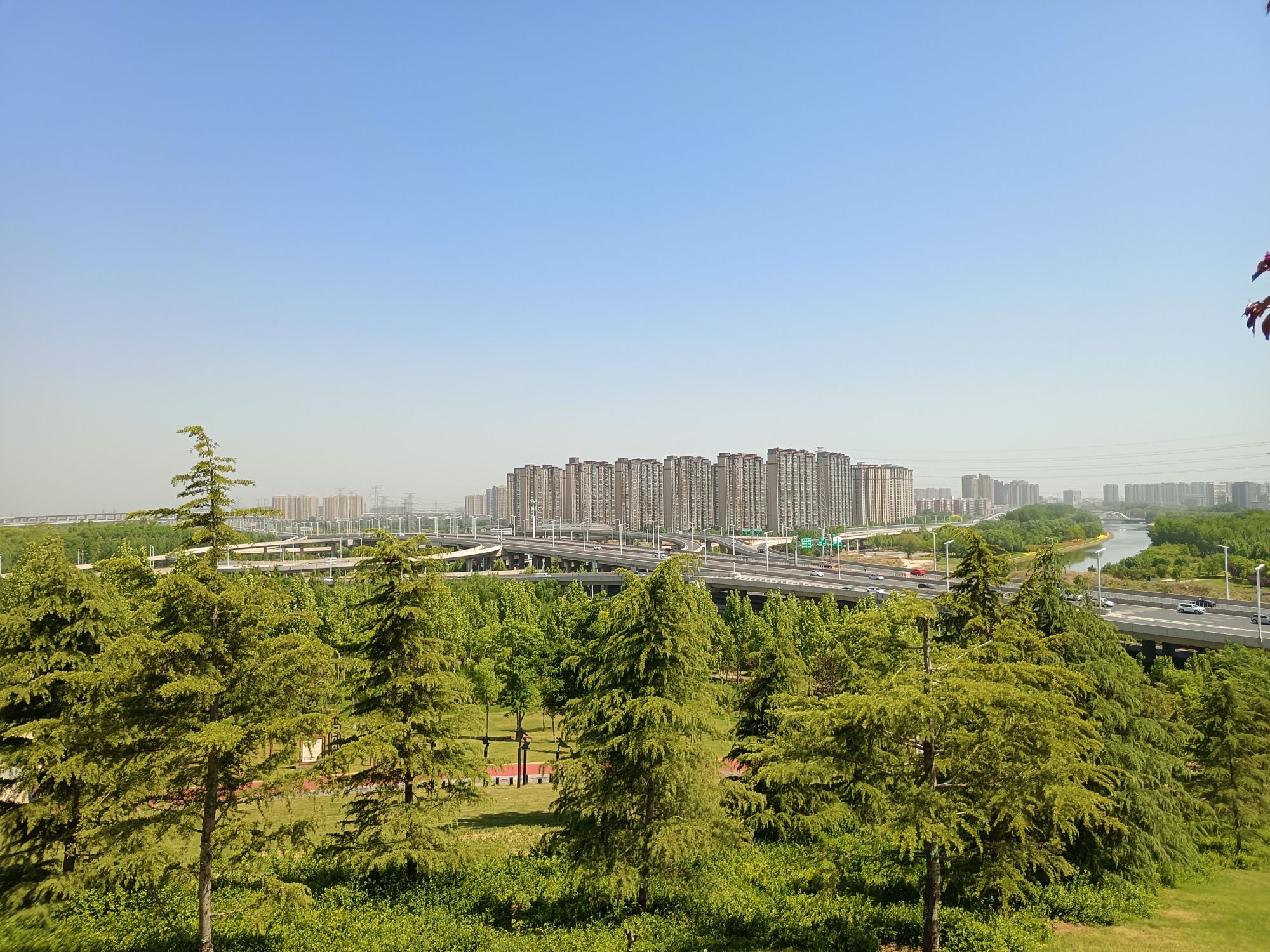 高铁公园旅行图片 1