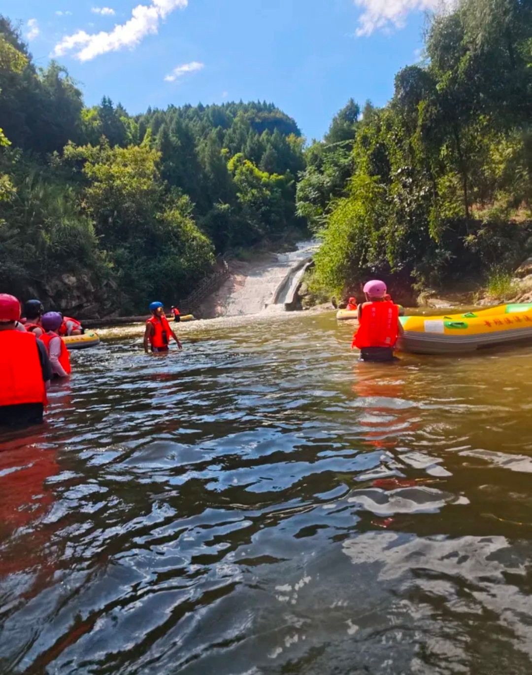 场地封面-鲁班溪漂流