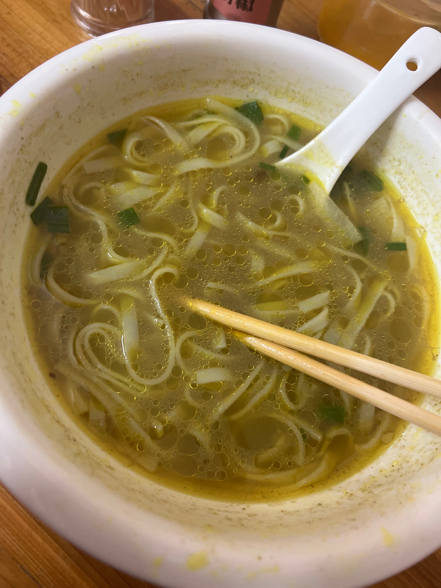 武记牛腩粉砂锅米线