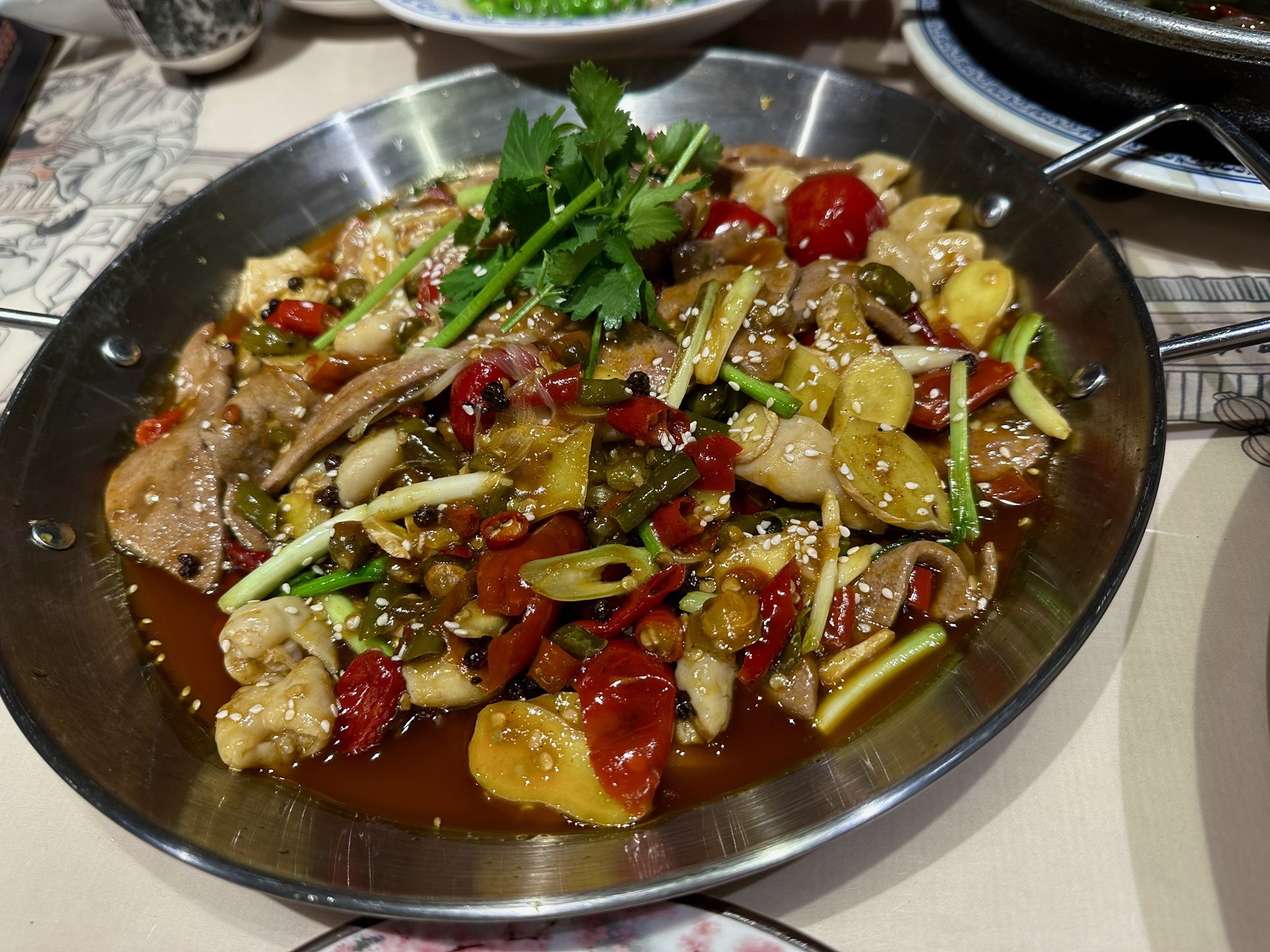 杨记隆府重庆江湖菜(观音桥旗舰店)