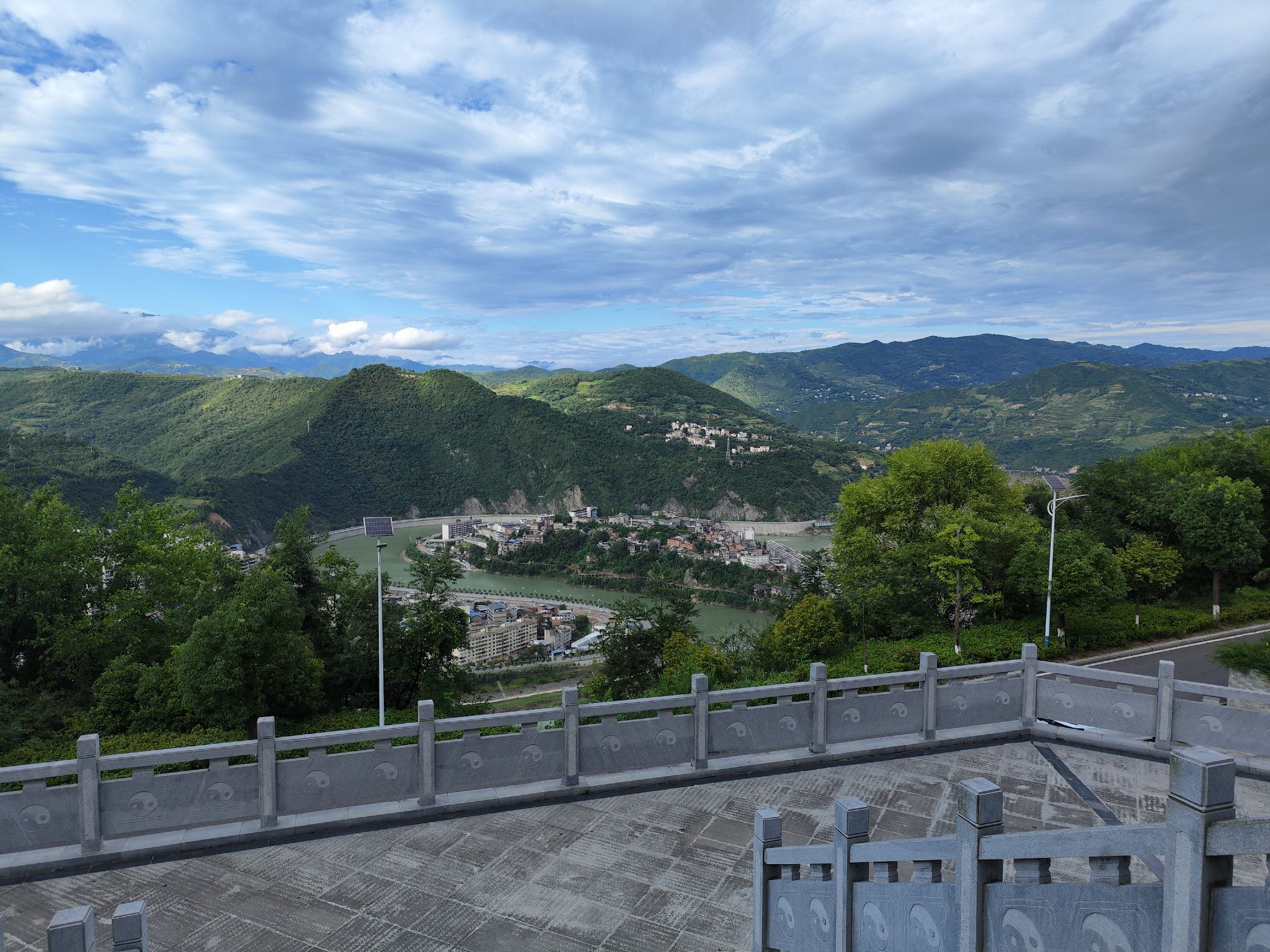 旬阳市太极城森林公园