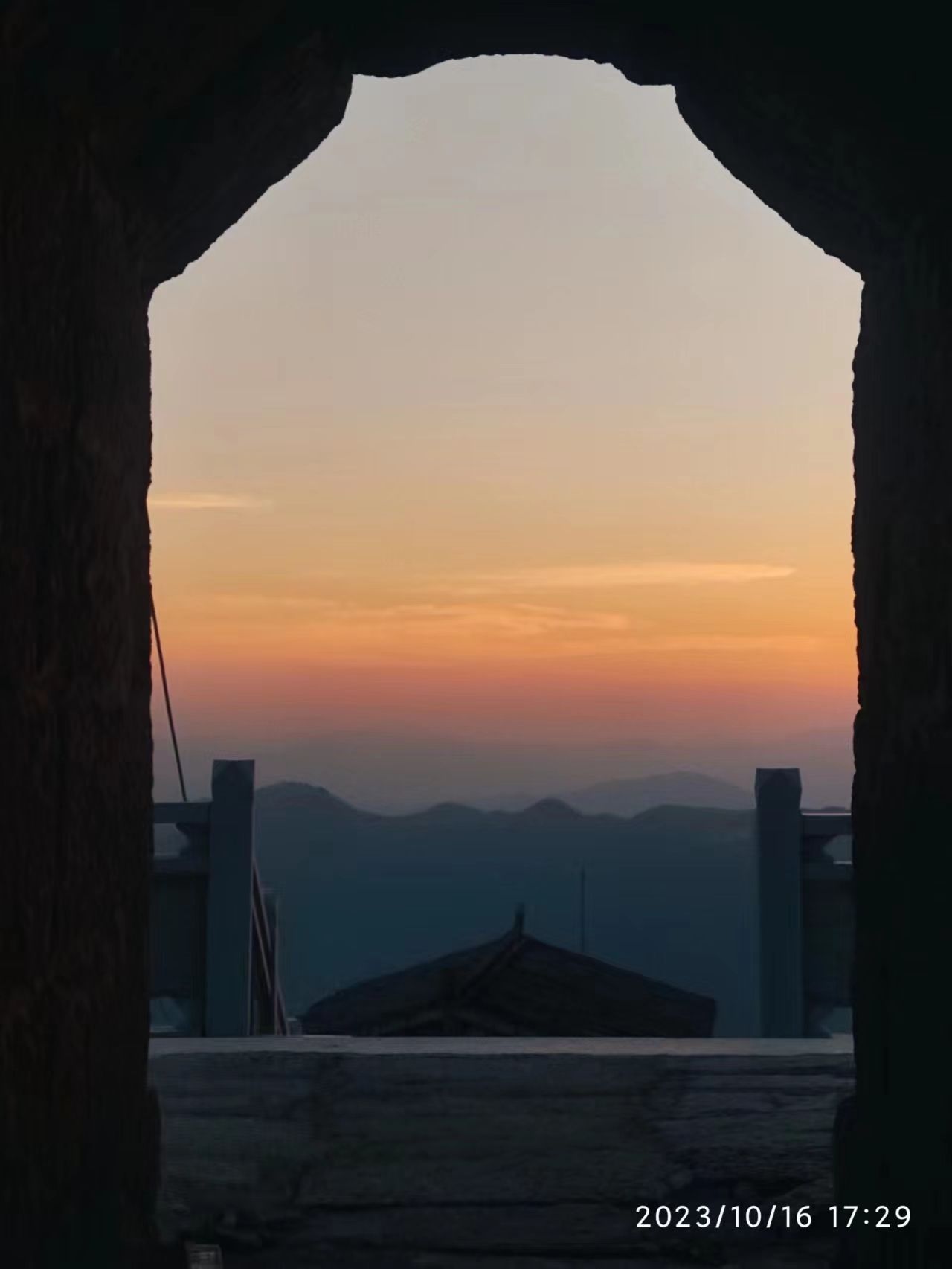 塔山风动石旅行图片 3