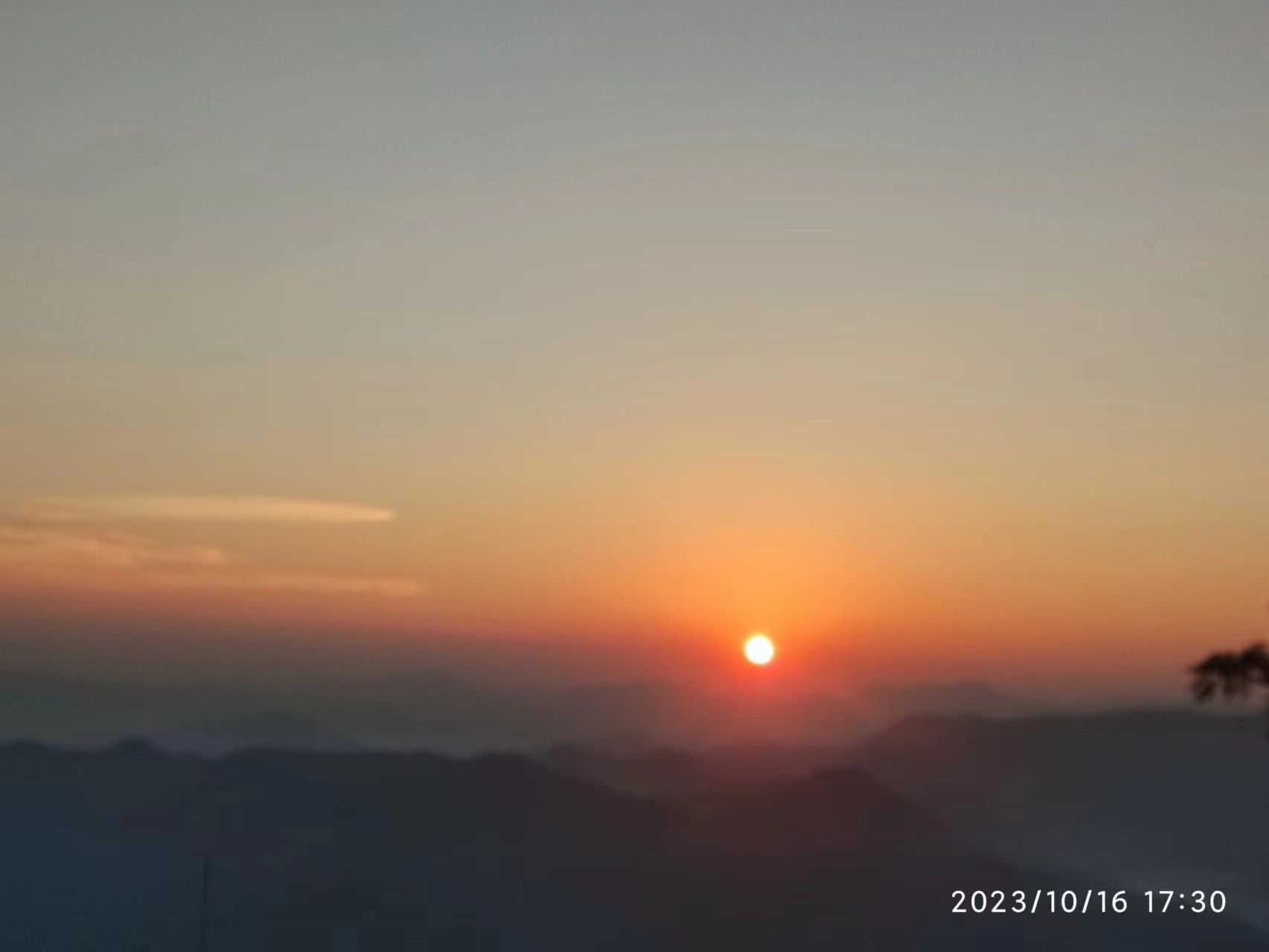 塔山风动石旅行图片 2