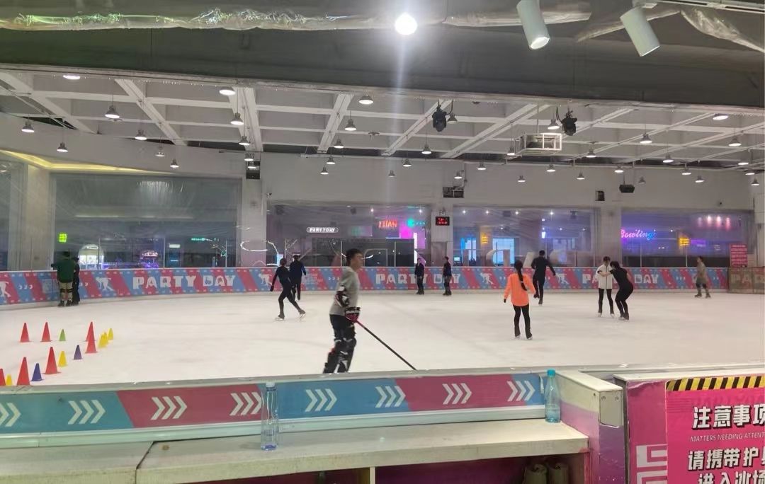 场地封面-钟楼健乐滑冰乐园