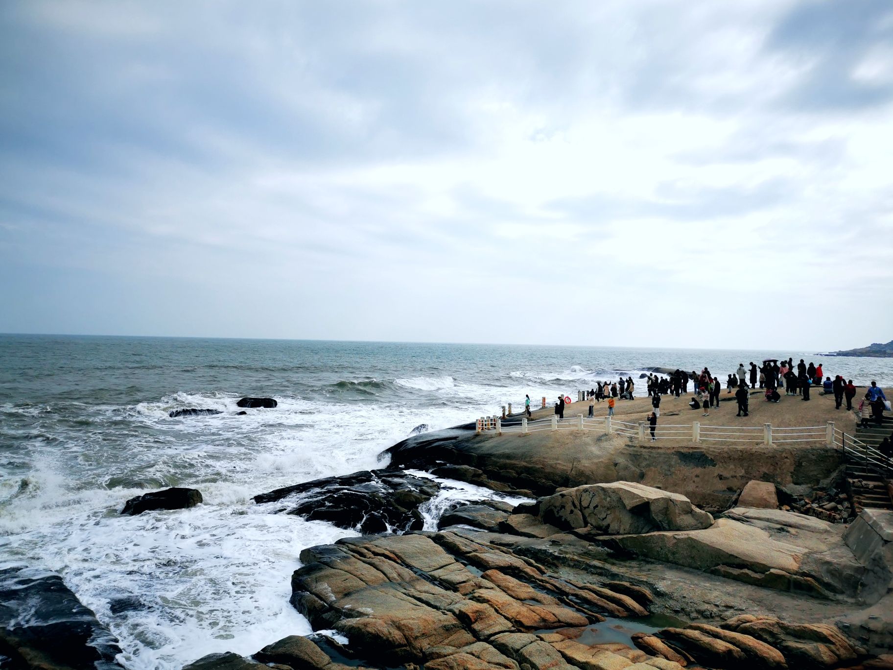 红海湾遮浪南海观世音旅游景区游客广场