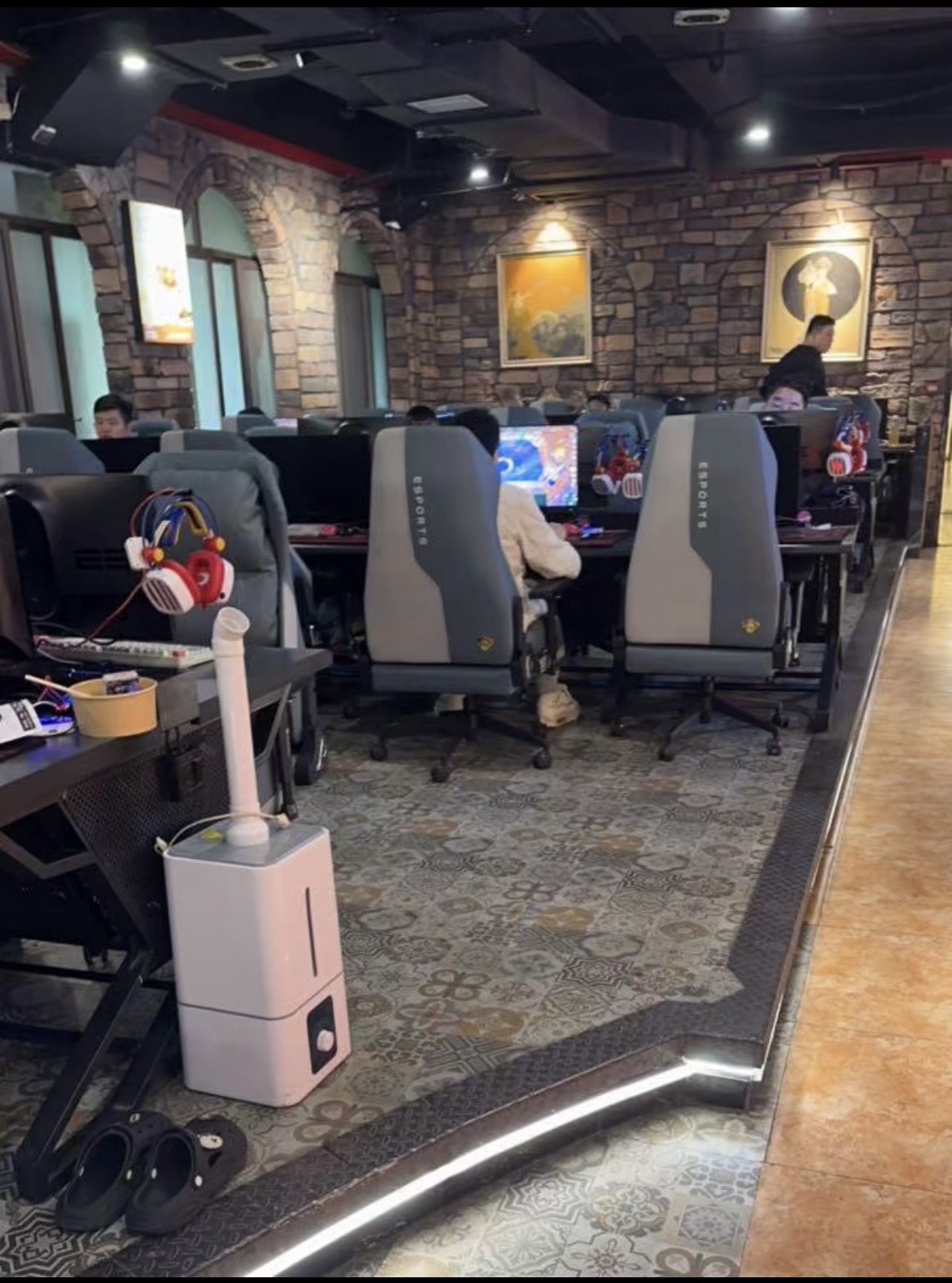 SOLO网咖柠檬店