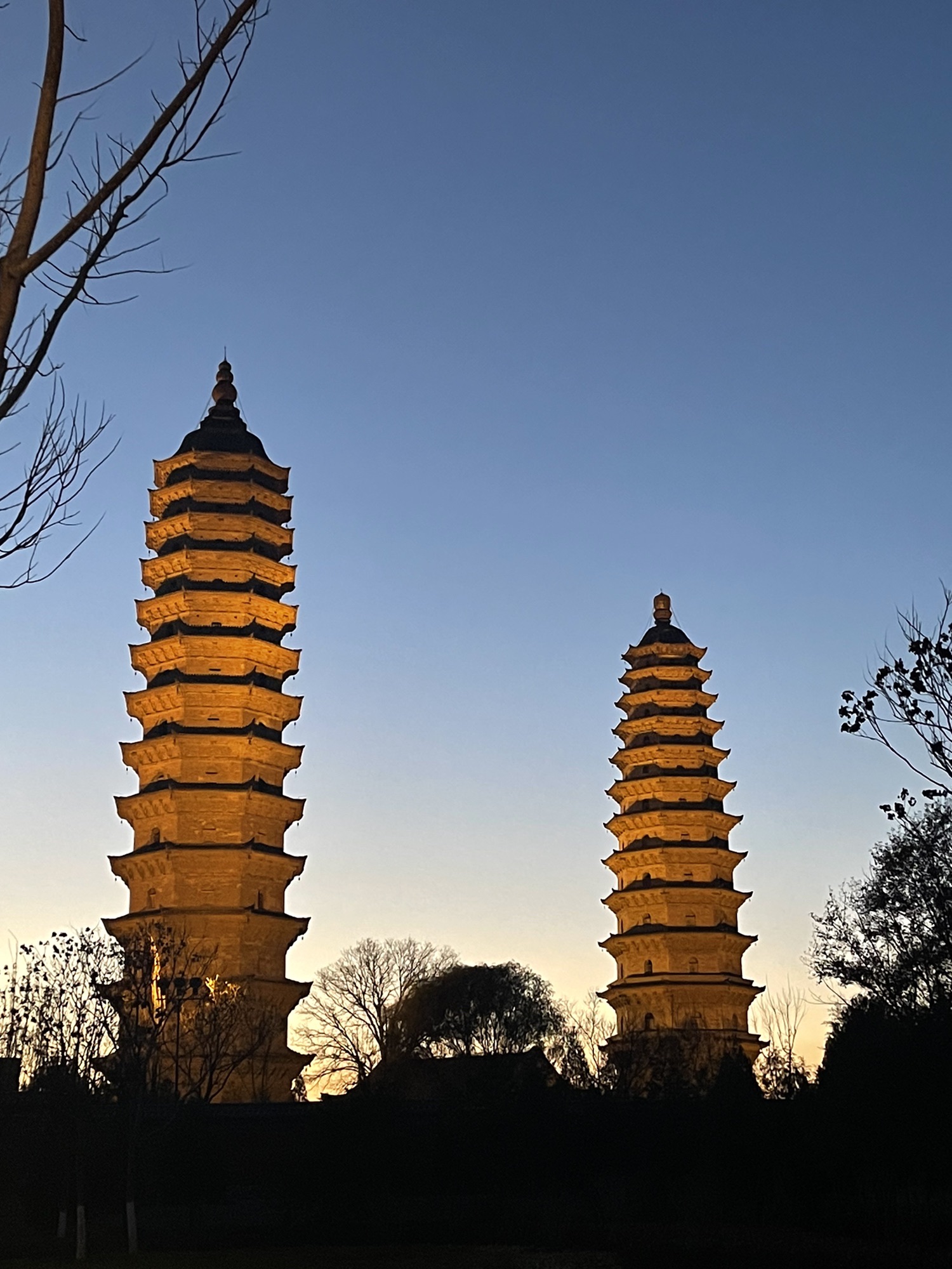 双塔公园旅行图片 1