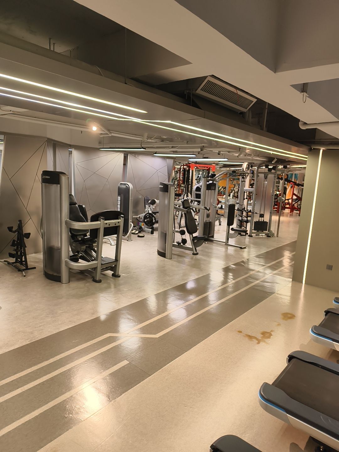 场地封面-力赋健身