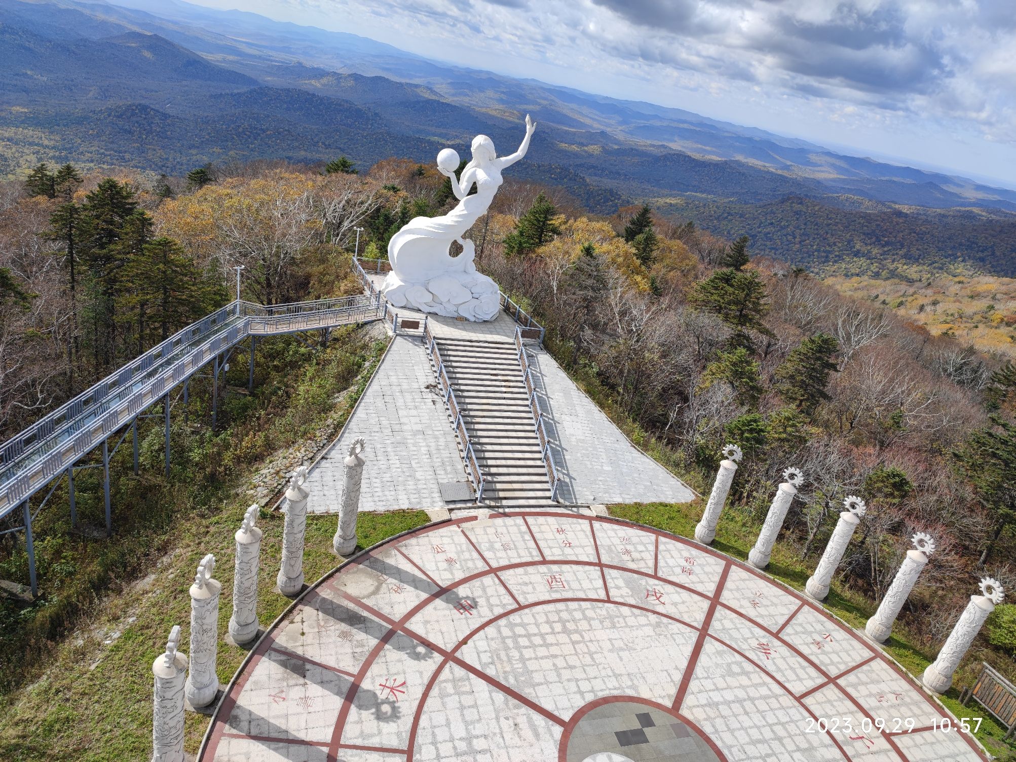 黑龙江·神顶峰景区