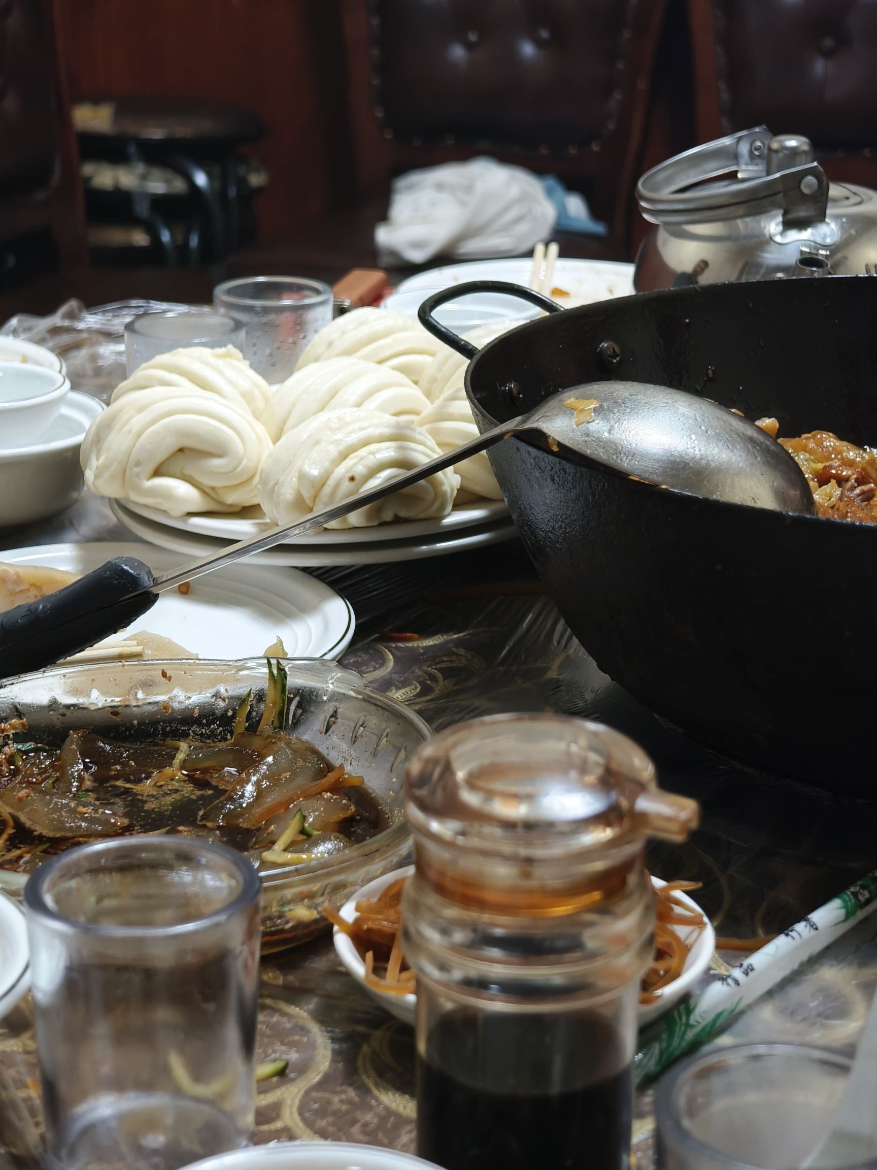 光明餐馆铁锅烩菜