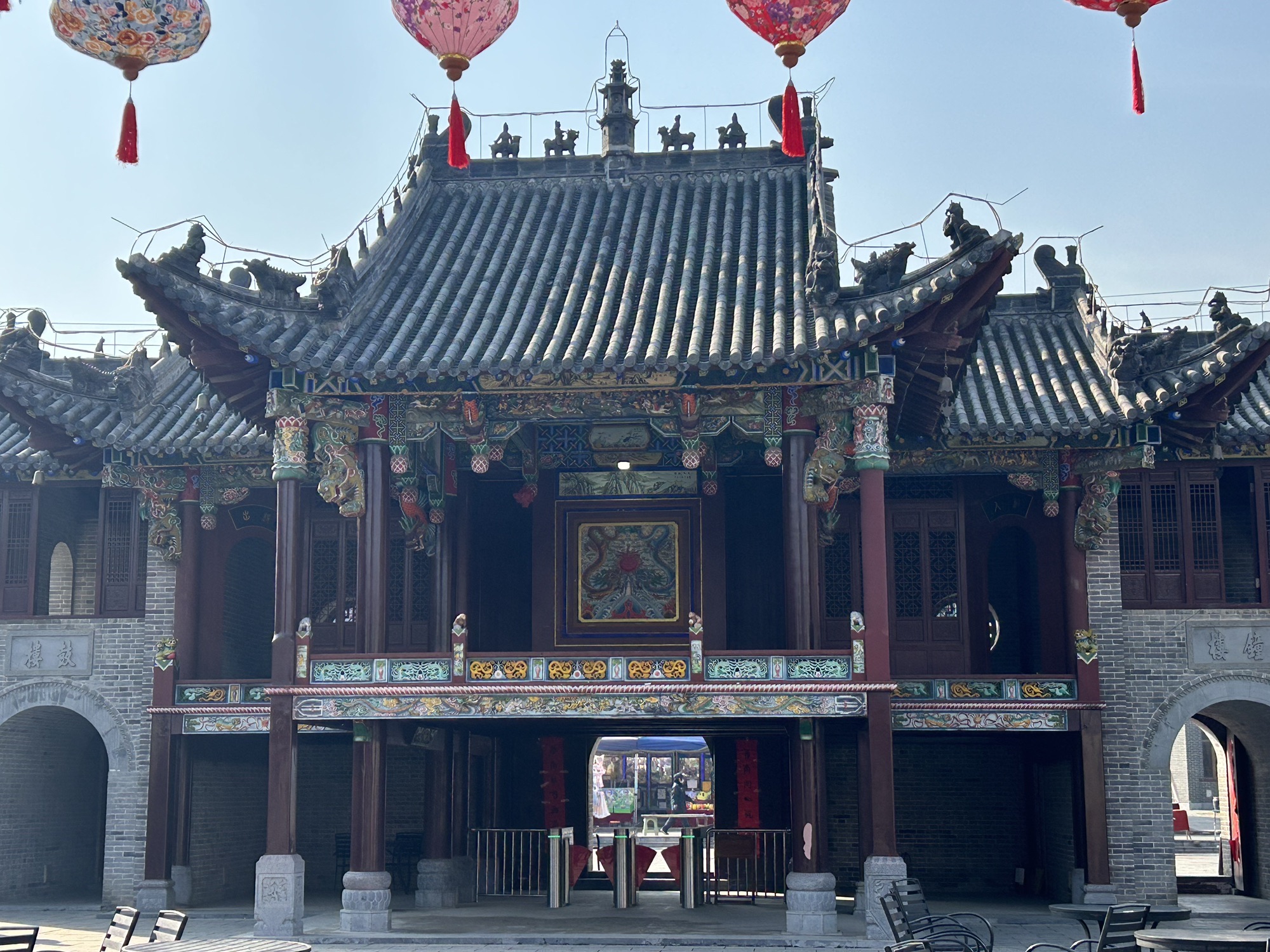 长官杂技小镇旅行图片 3