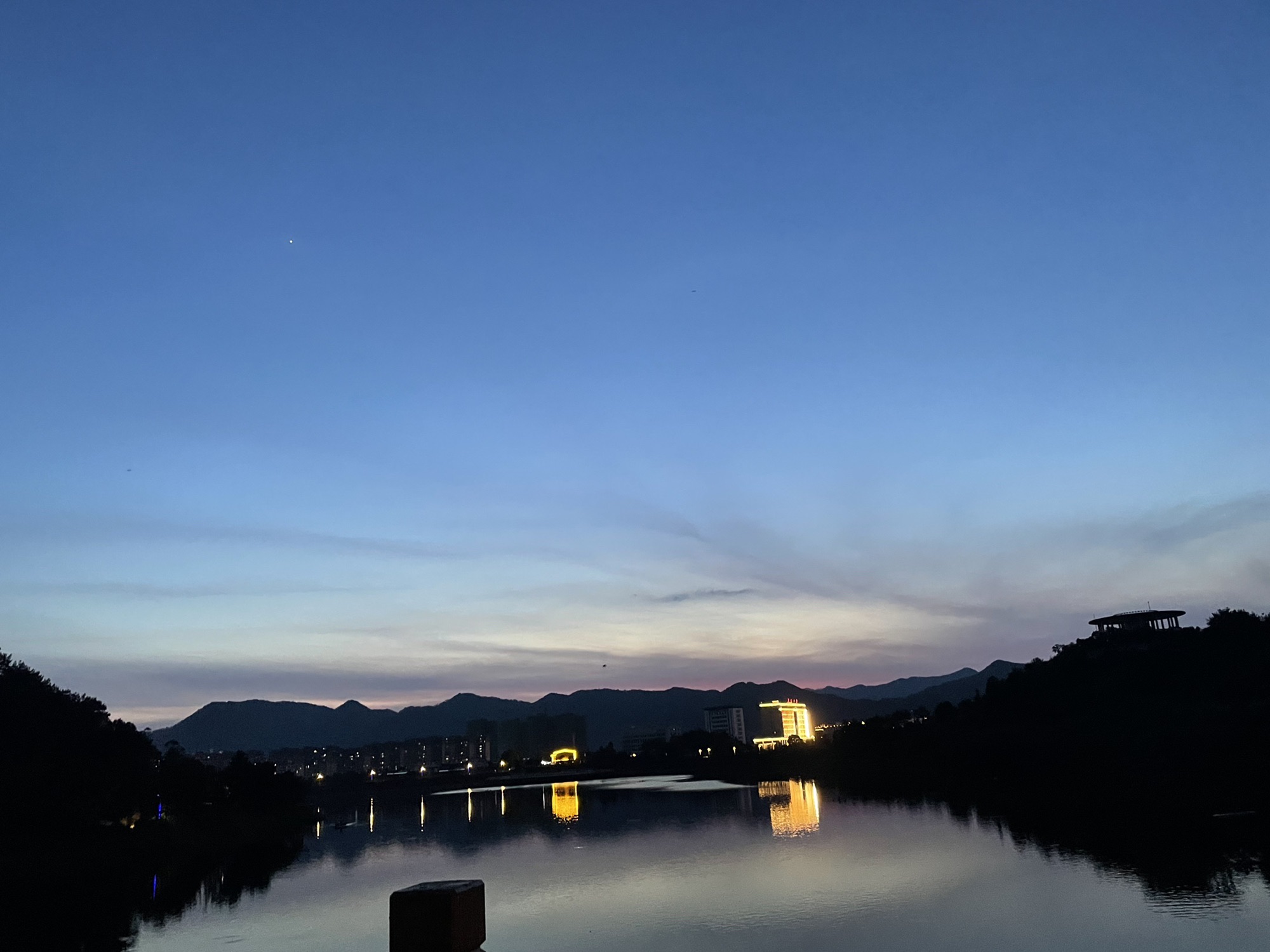 八泉公园(内部)旅行图片 1