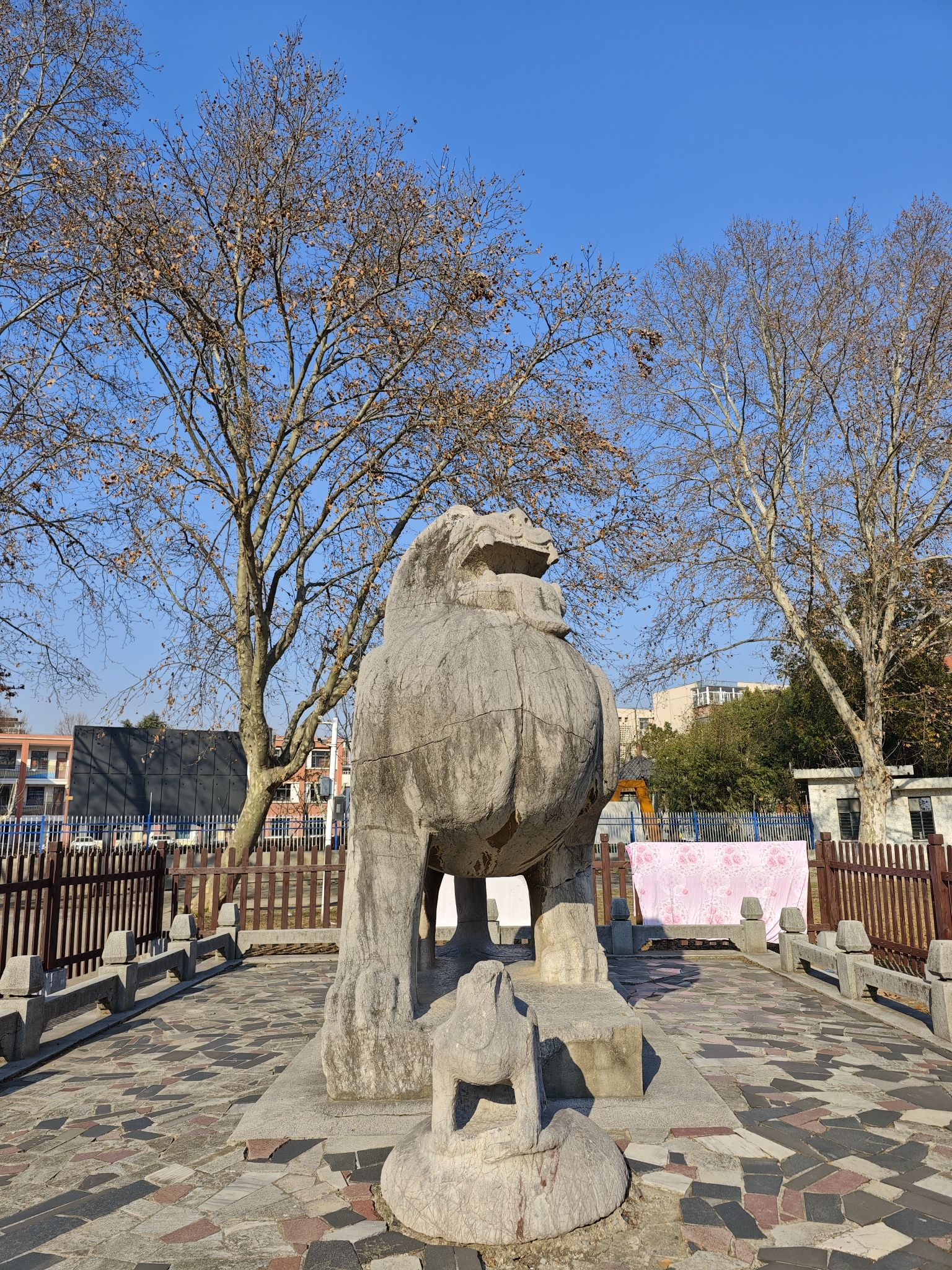 萧融墓神道石刻旅行图片 3