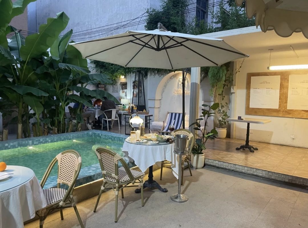 三盏花艺花园餐厅