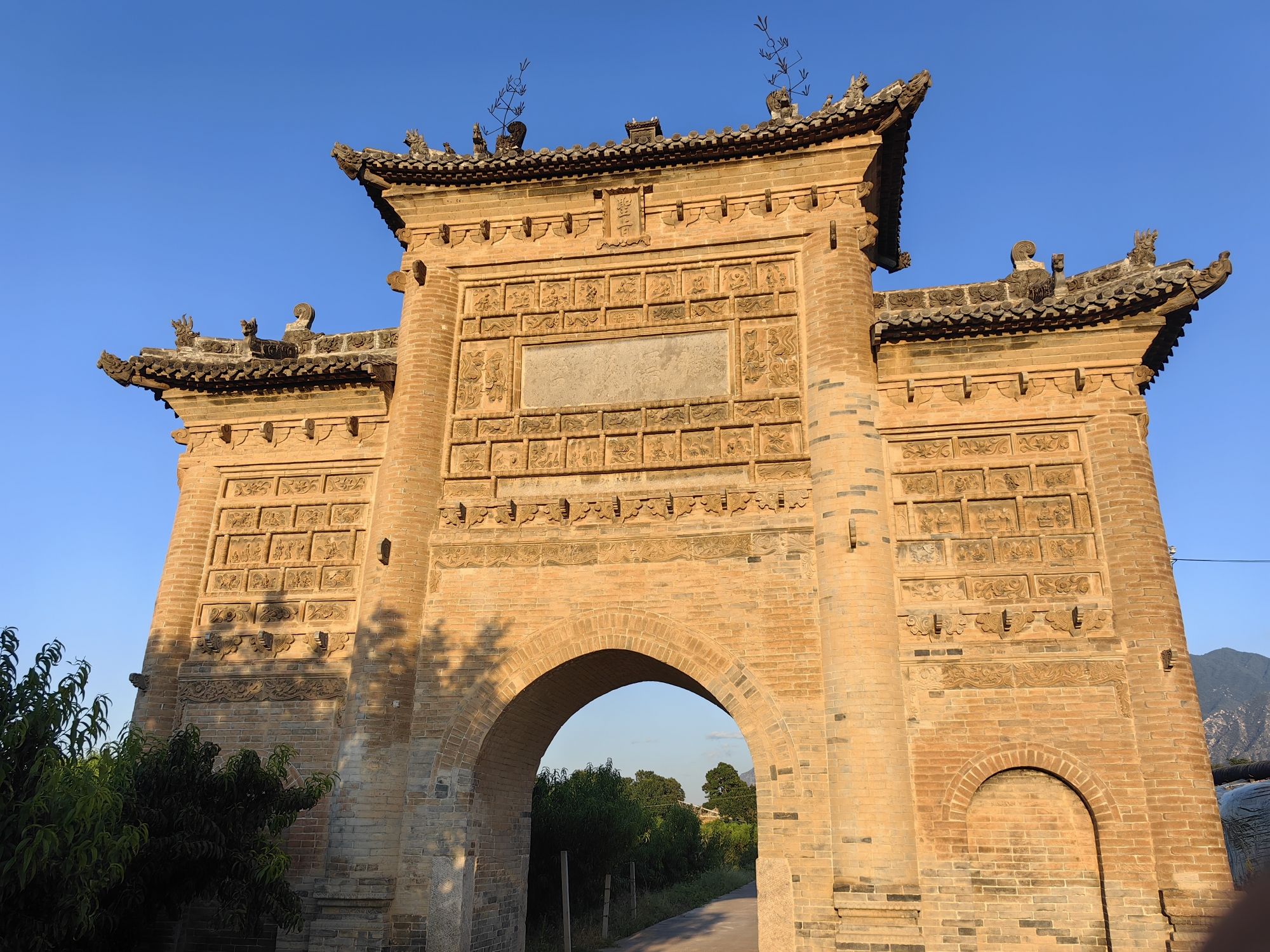 东姚温牌坊旅行图片 1