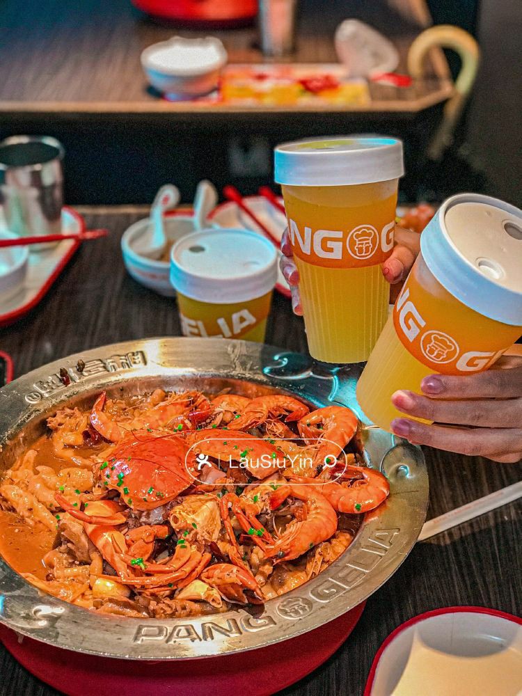 胖哥俩肉蟹煲(湛江万达)