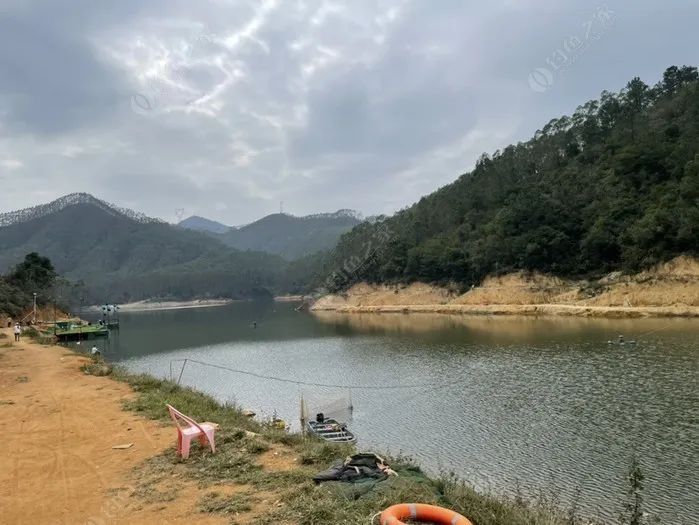 牛鼠峡钓鱼场