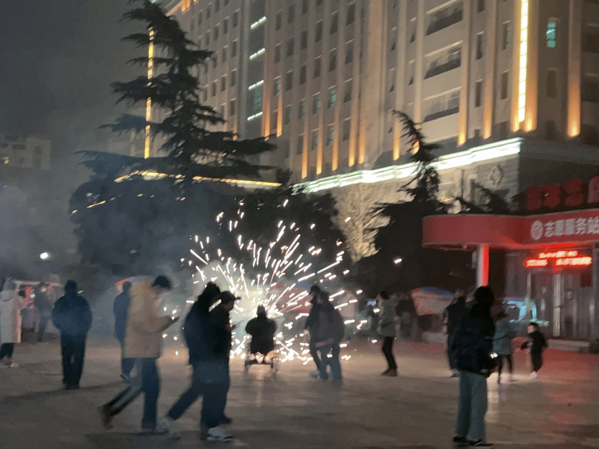 东方红广场旅行图片 3