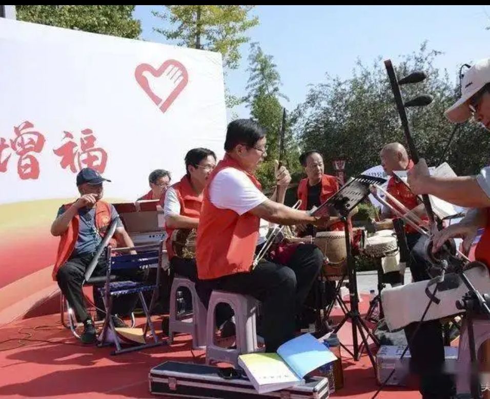 三角广场旅行图片 1