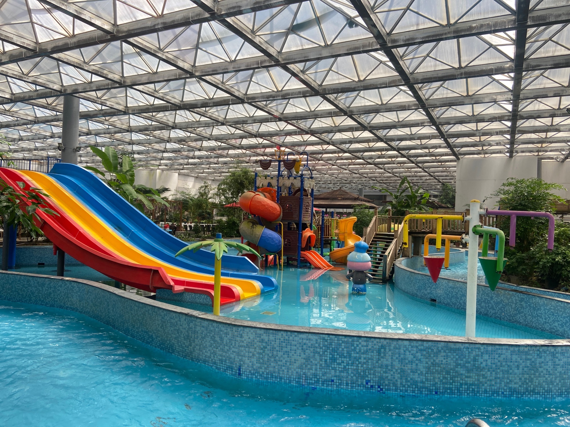 天源吉布世温泉水乐园