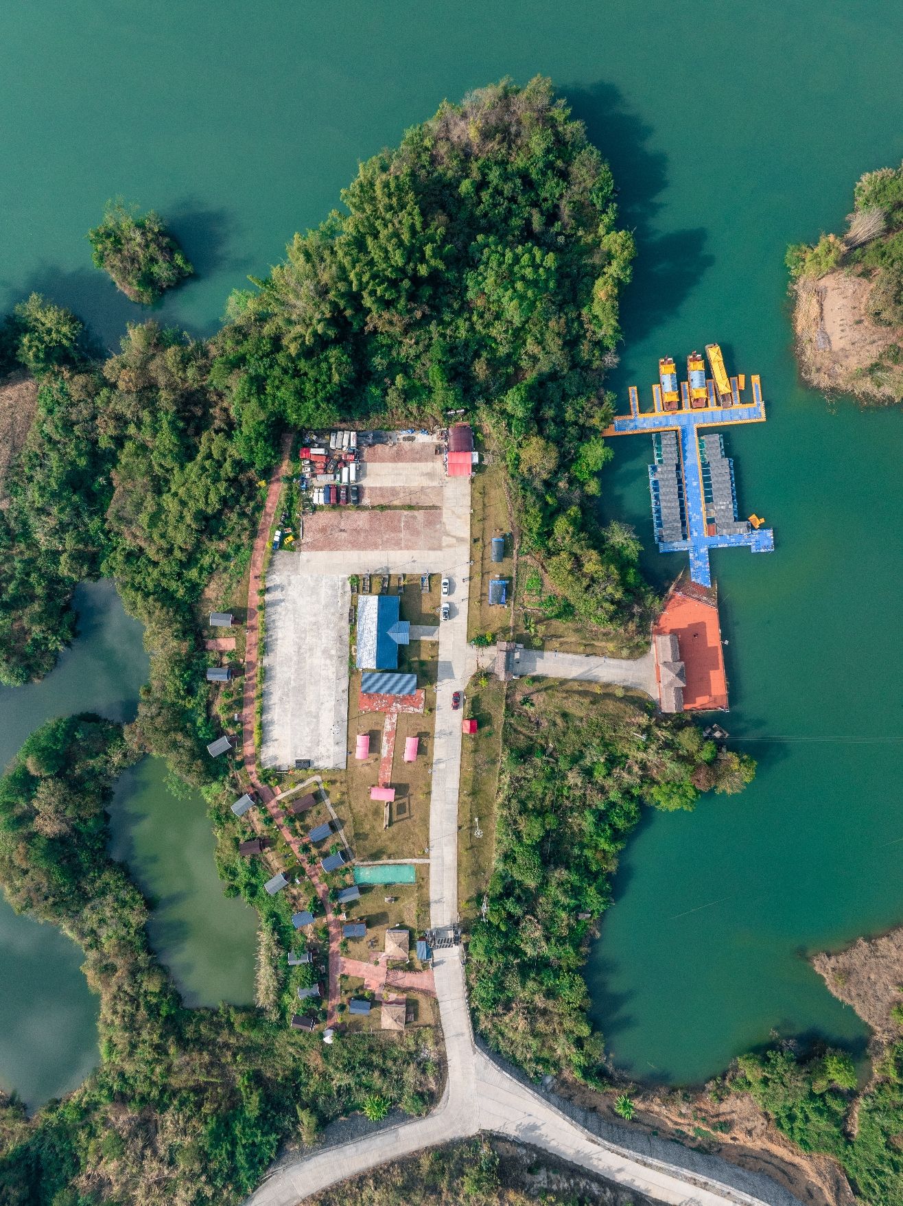 东兰坡豪湖船筏观光旅游景区旅行图片 1