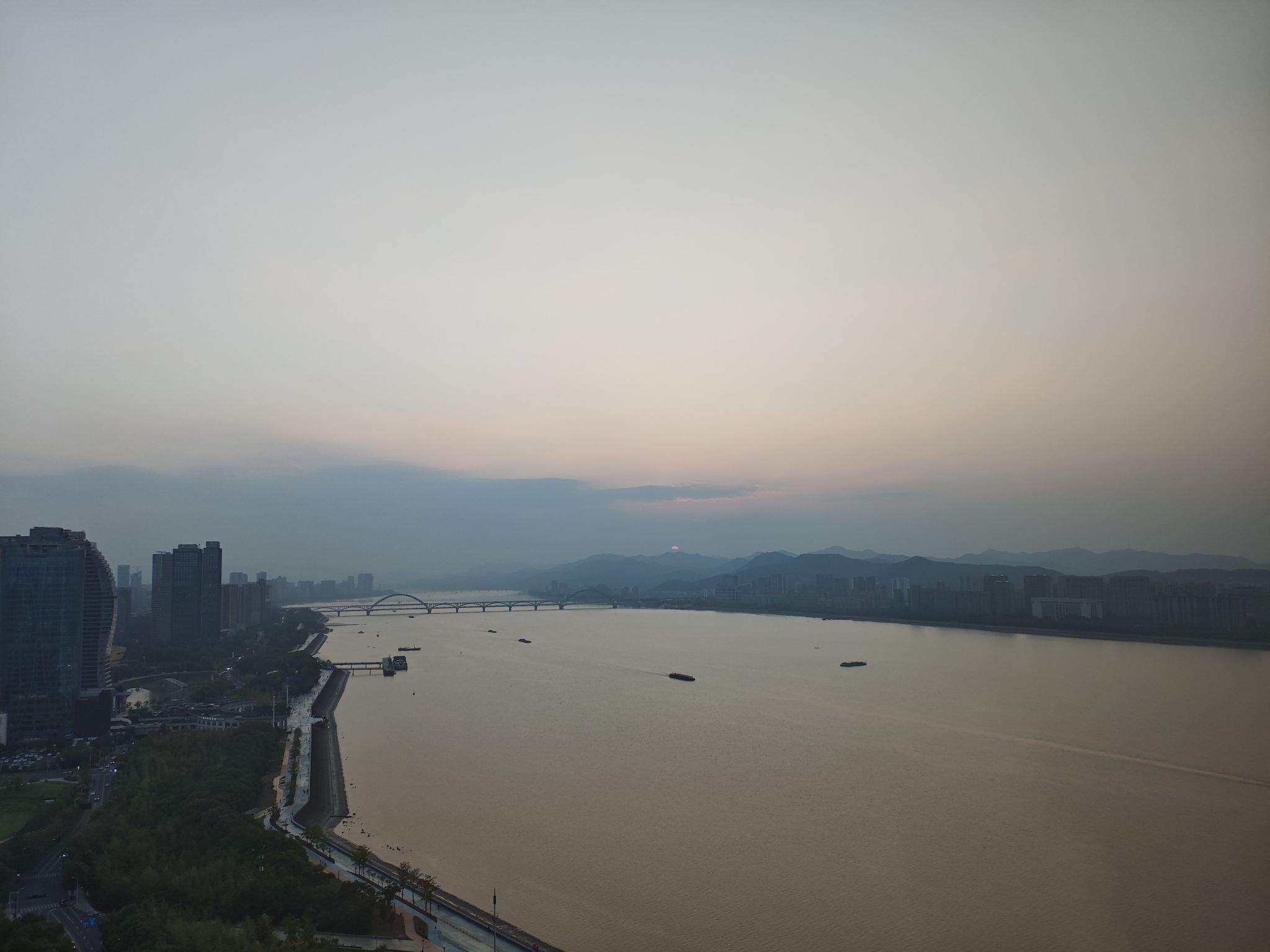 中海发展大厦