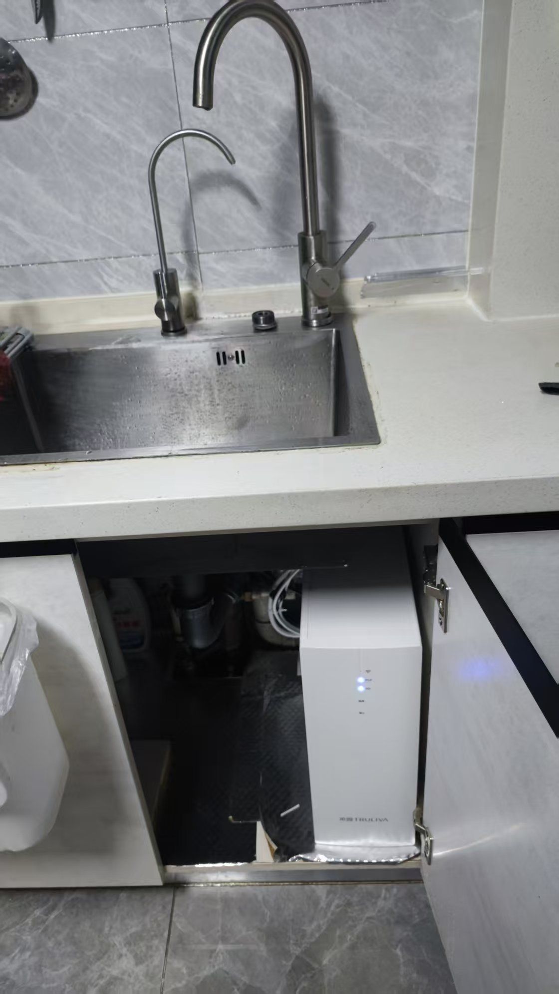 沁园净水器(居然店)