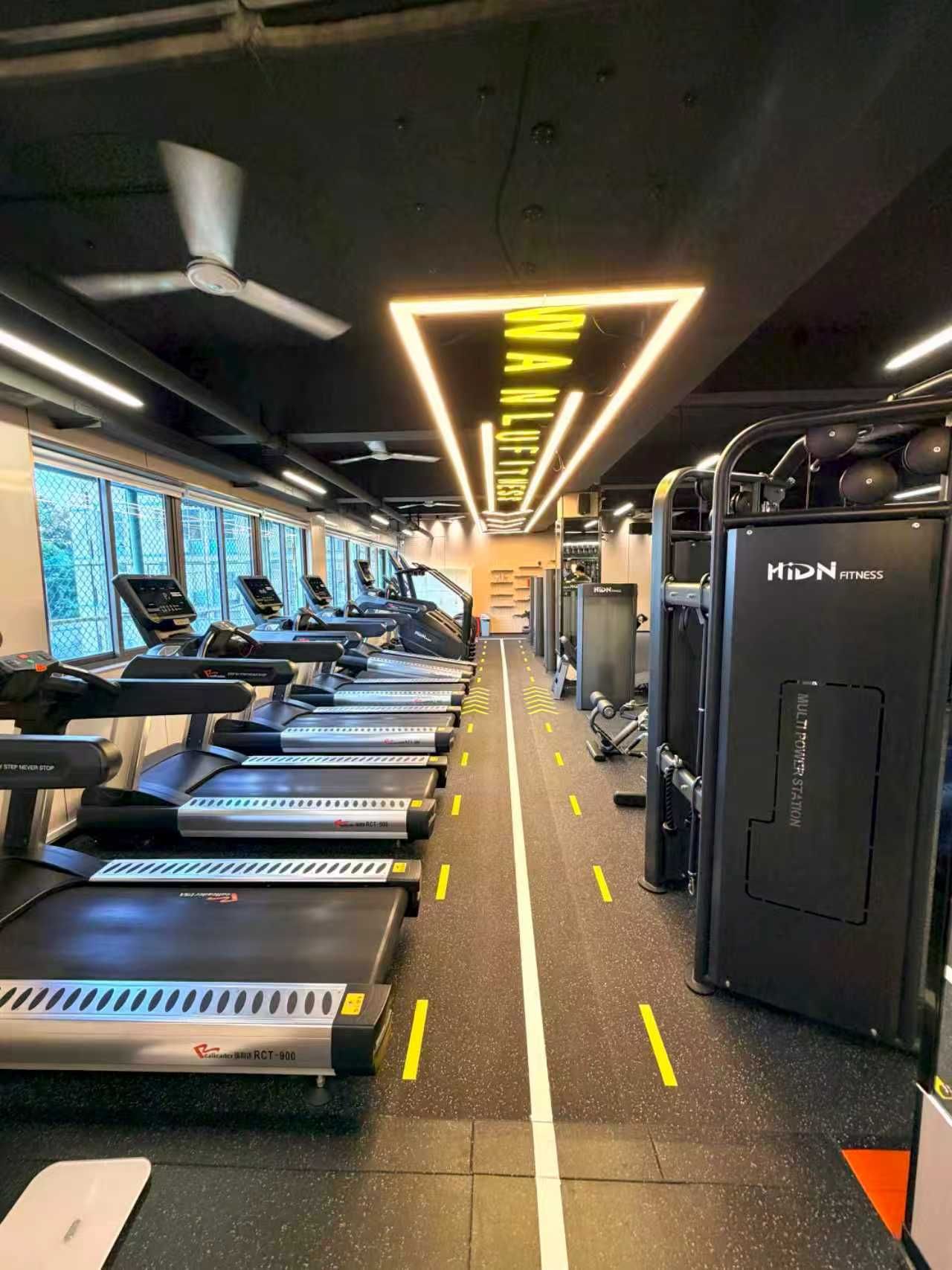 场地封面-深圳万麓健身俱乐部