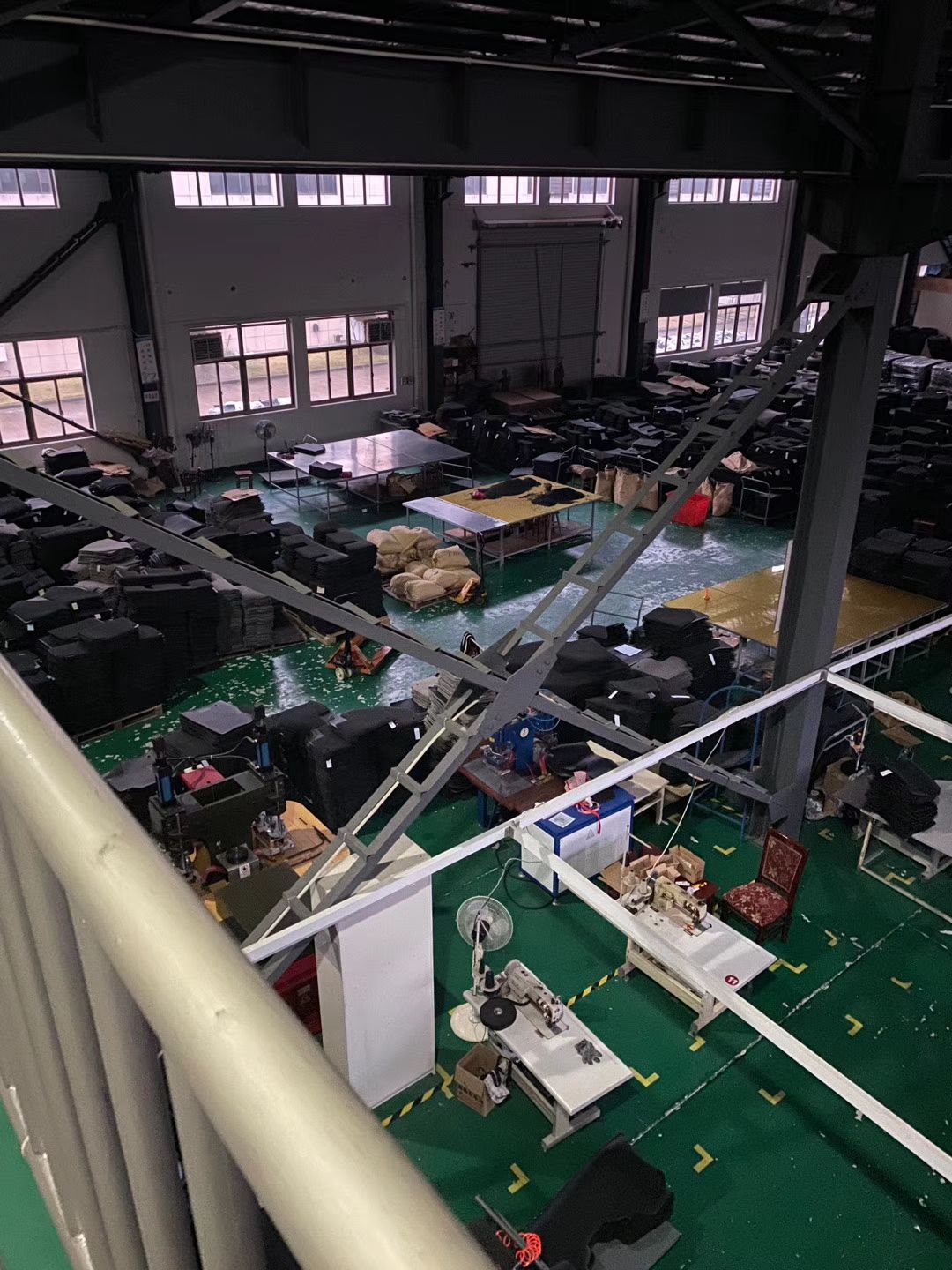 爱尚箱包服饰有限公司