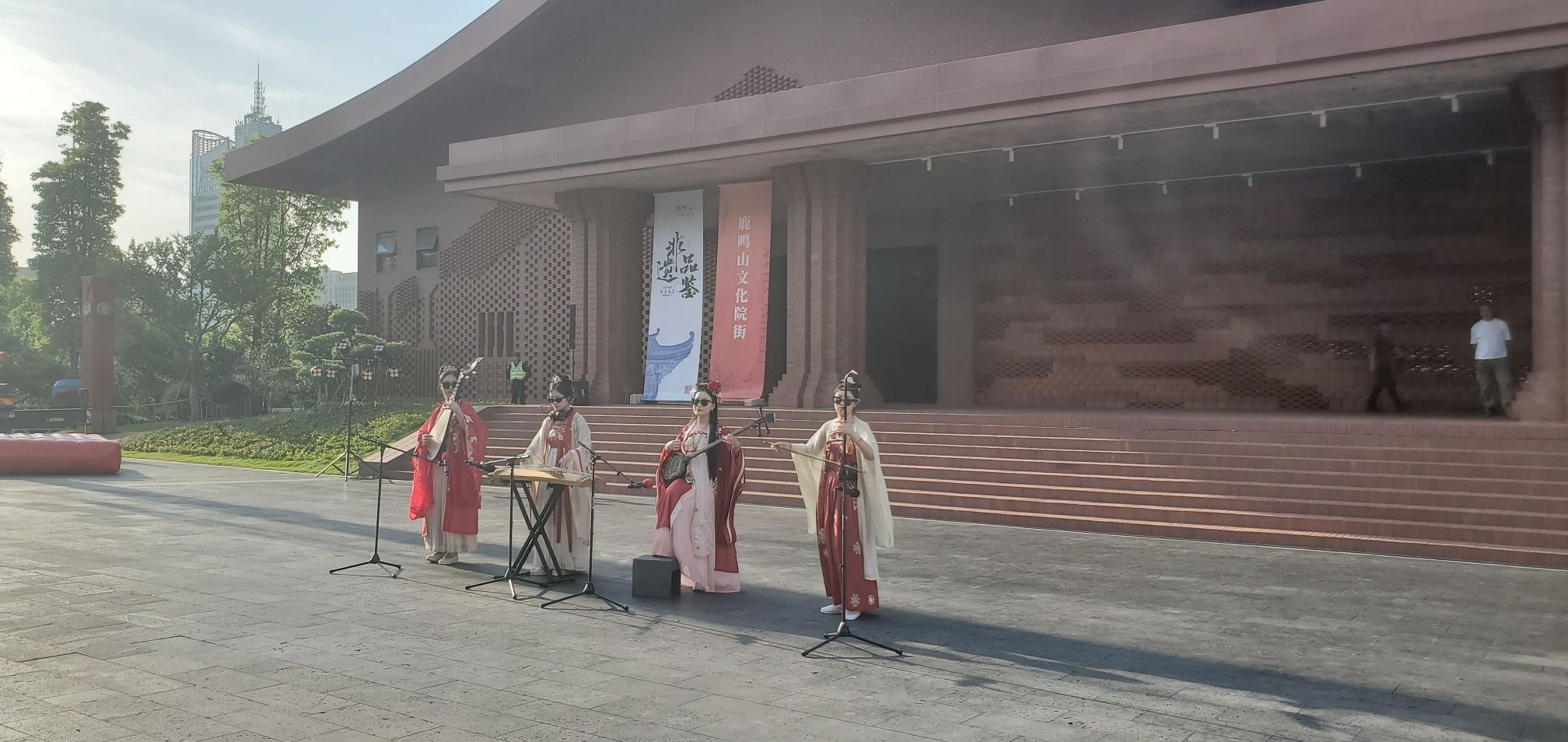 鹿鸣山文化院街旅行图片 3
