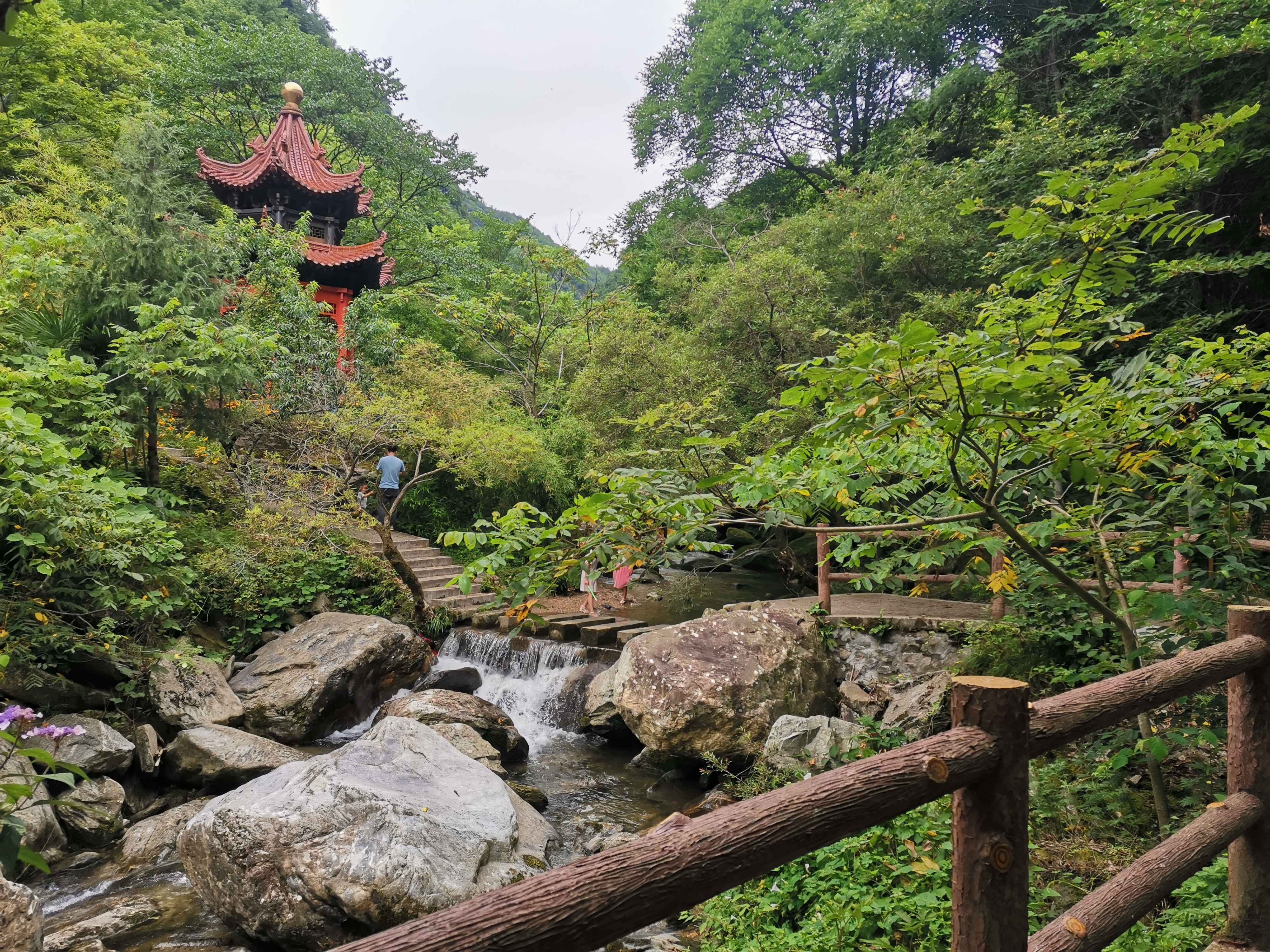 汉中褒河森林公园黄花河景区