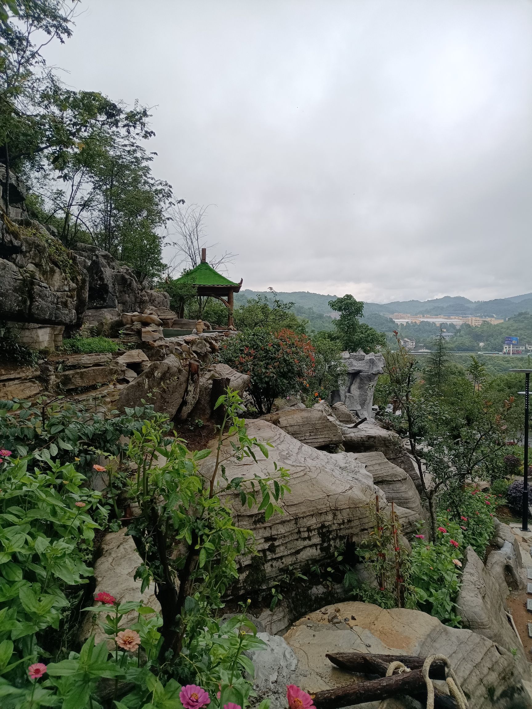 添奇洞旅行图片 1