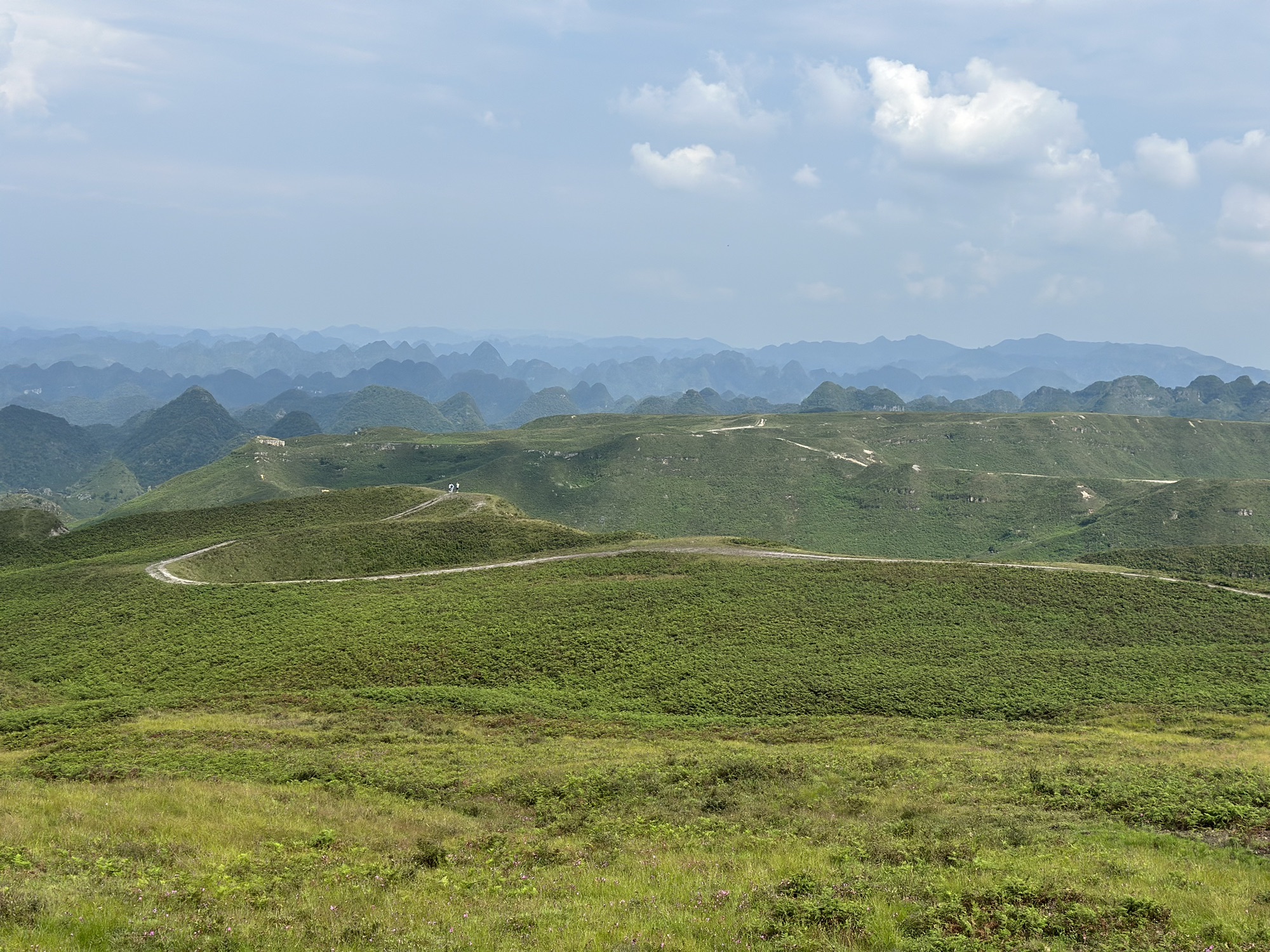 阿西里西大草原二台坡景区