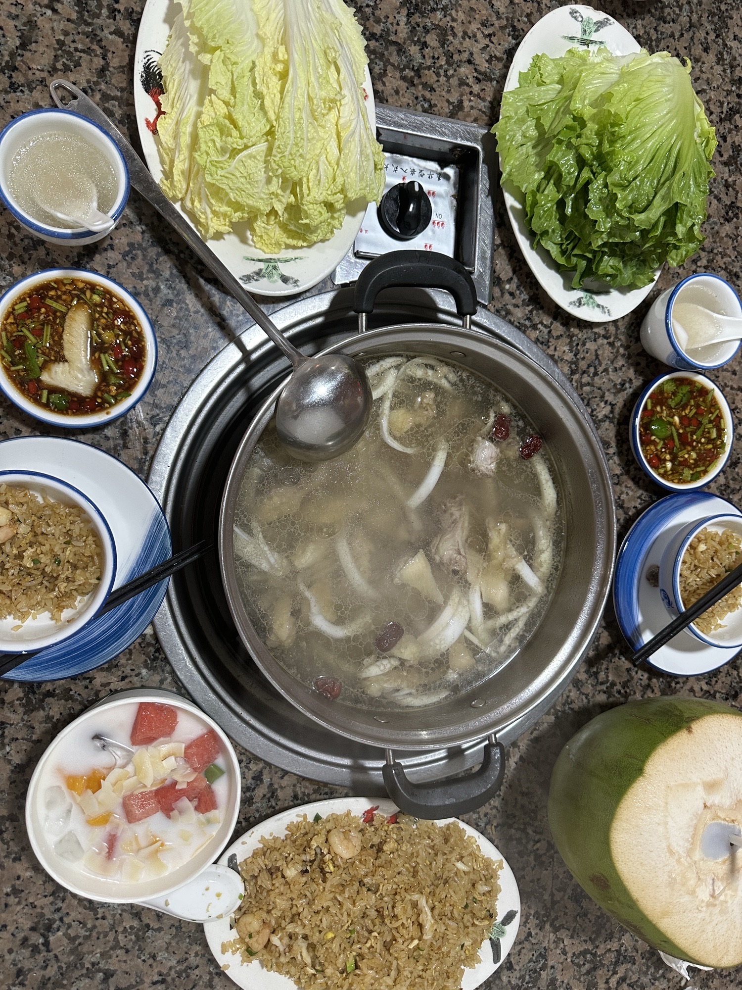 海南椰子鸡饭店(大东海店)