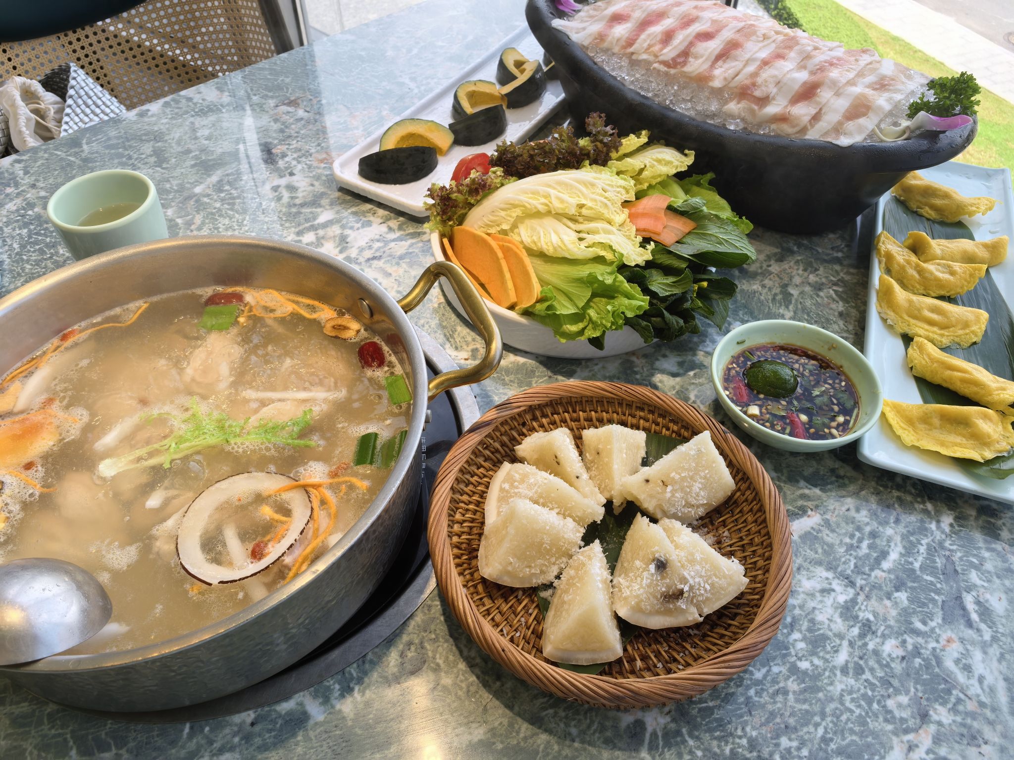海南椰子鸡饭店(大东海店)