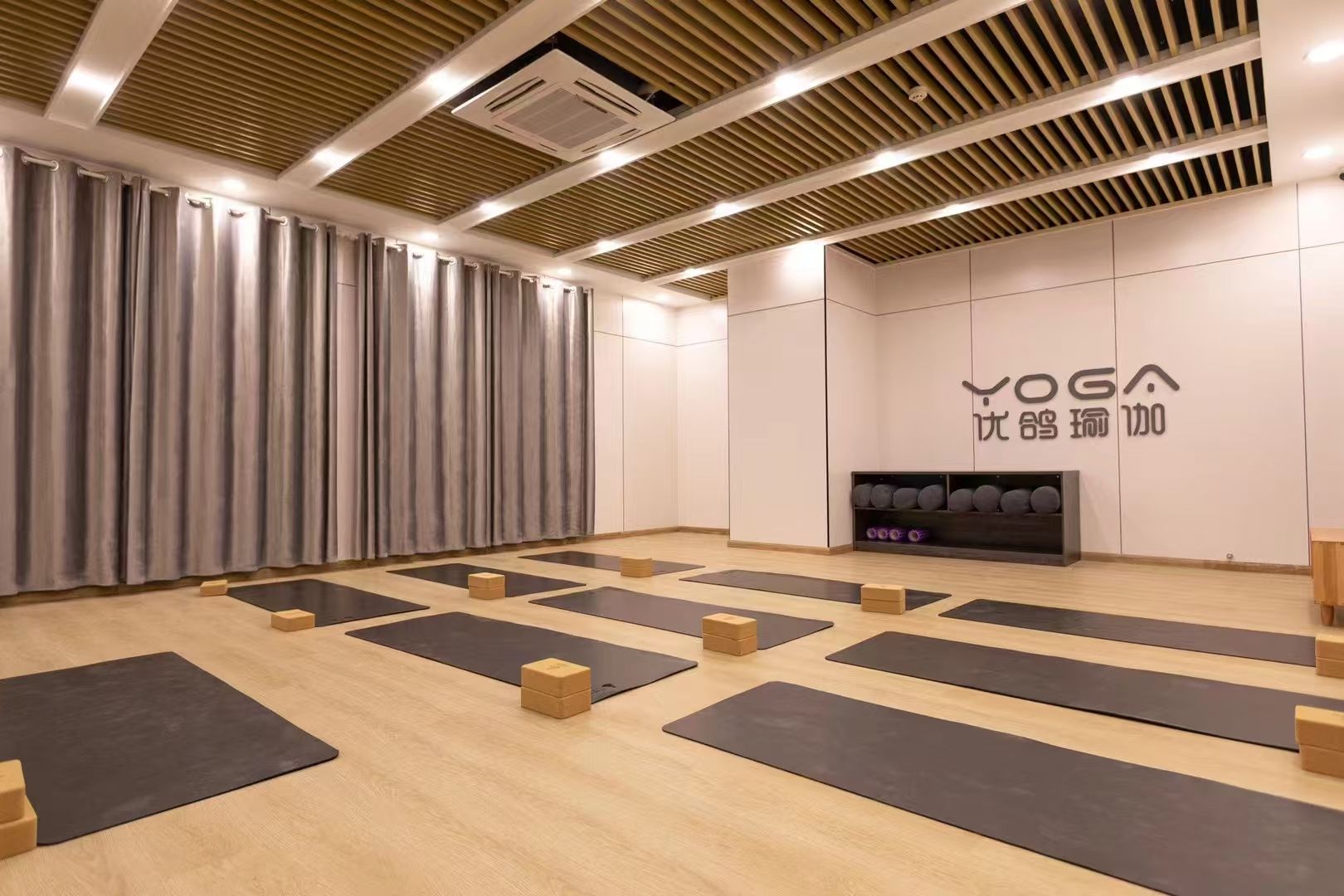 场地封面-优鸽瑜伽·普拉提·瘦身塑形(菱角湖店)