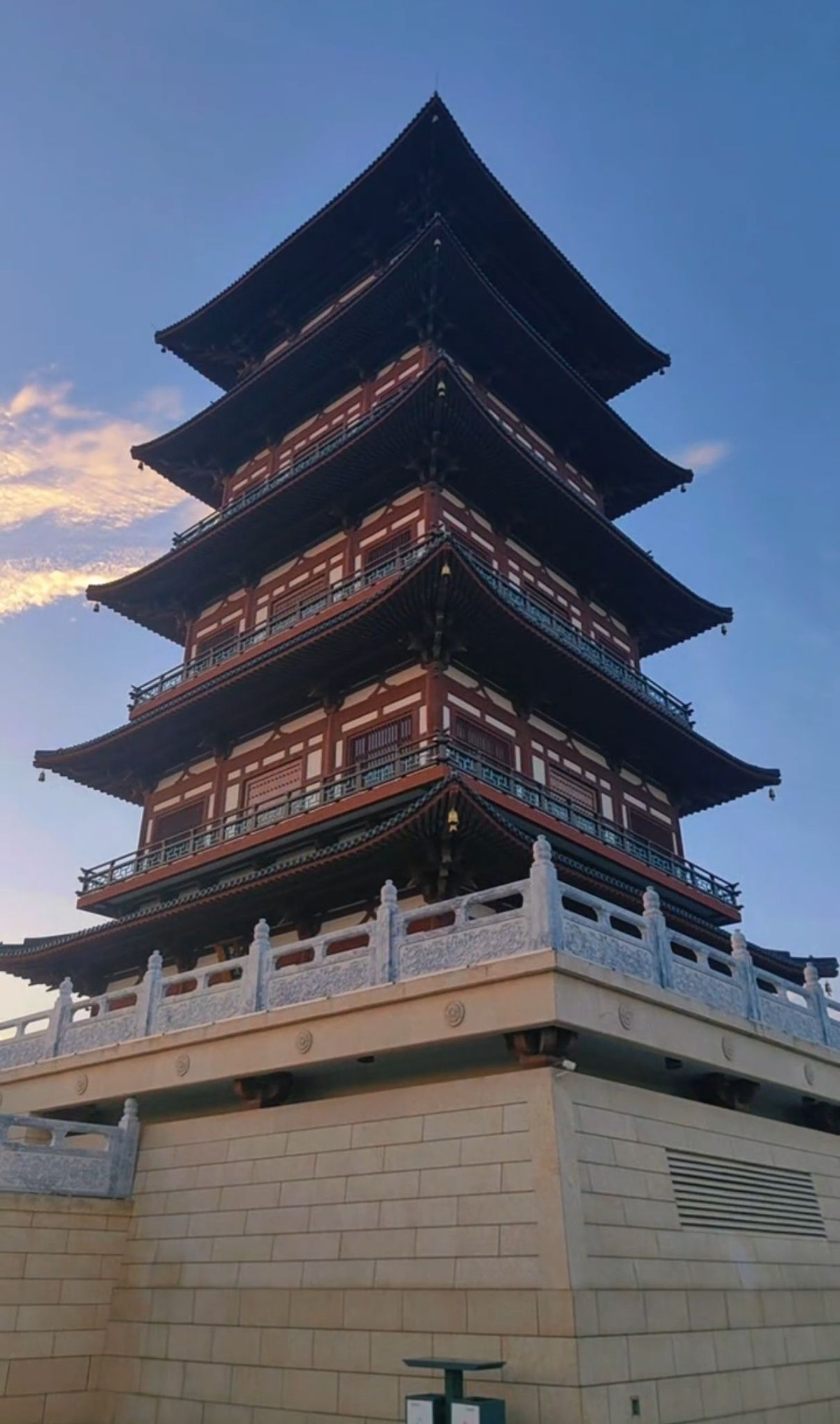 唐山东湖公园南山塔旅行图片 2
