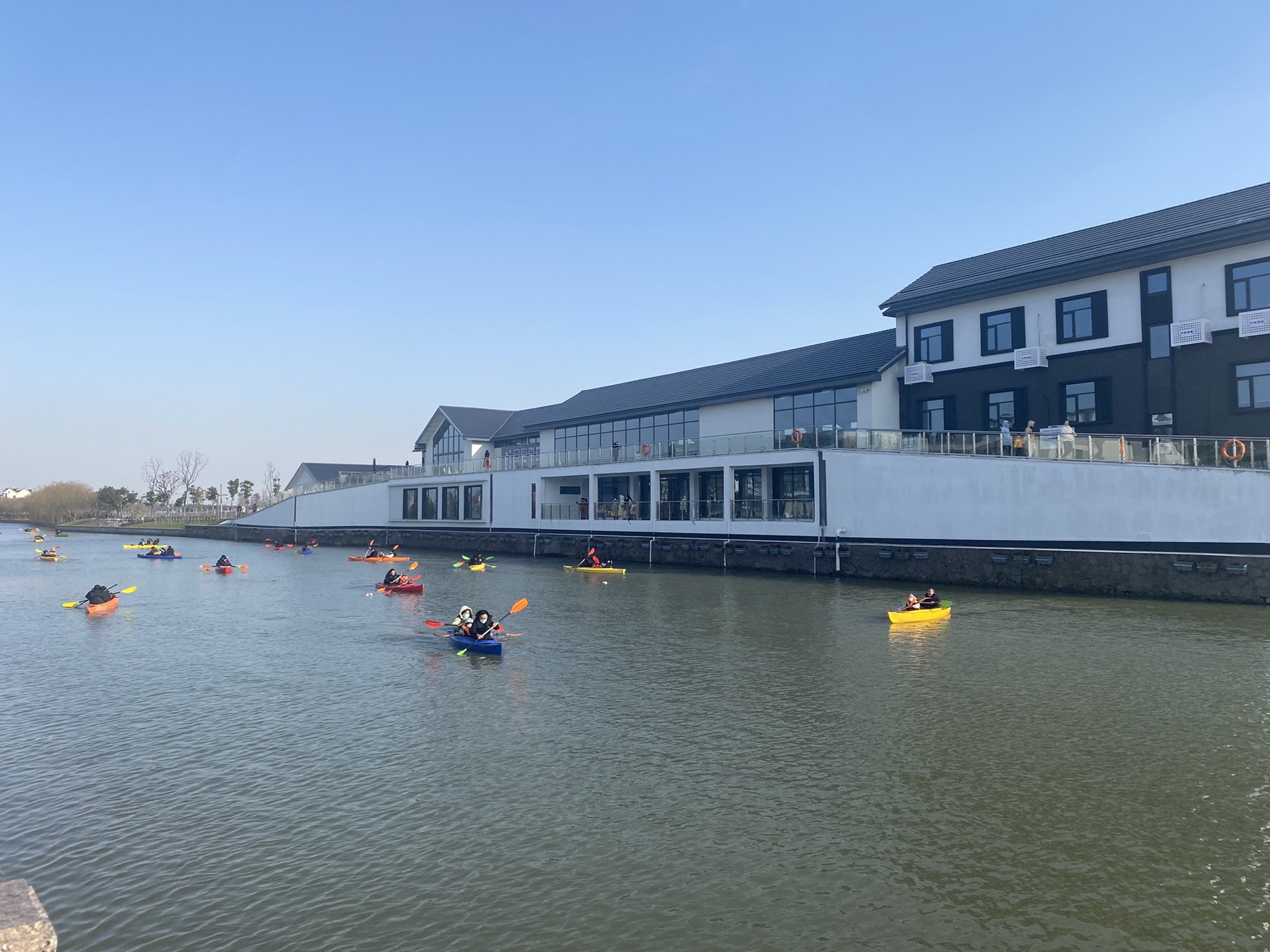赛艇小镇旅行图片 2