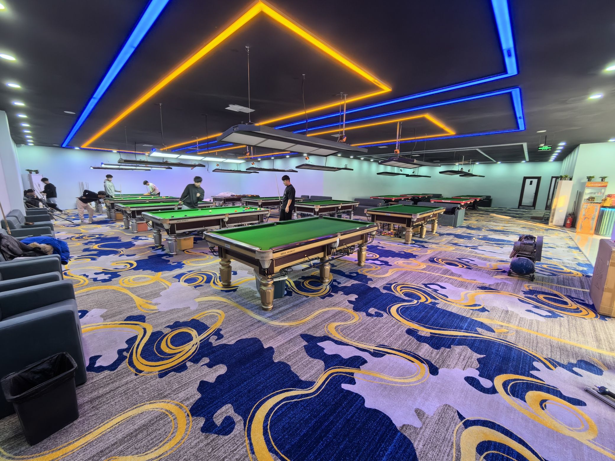 场地封面-鑫华台球俱乐部
