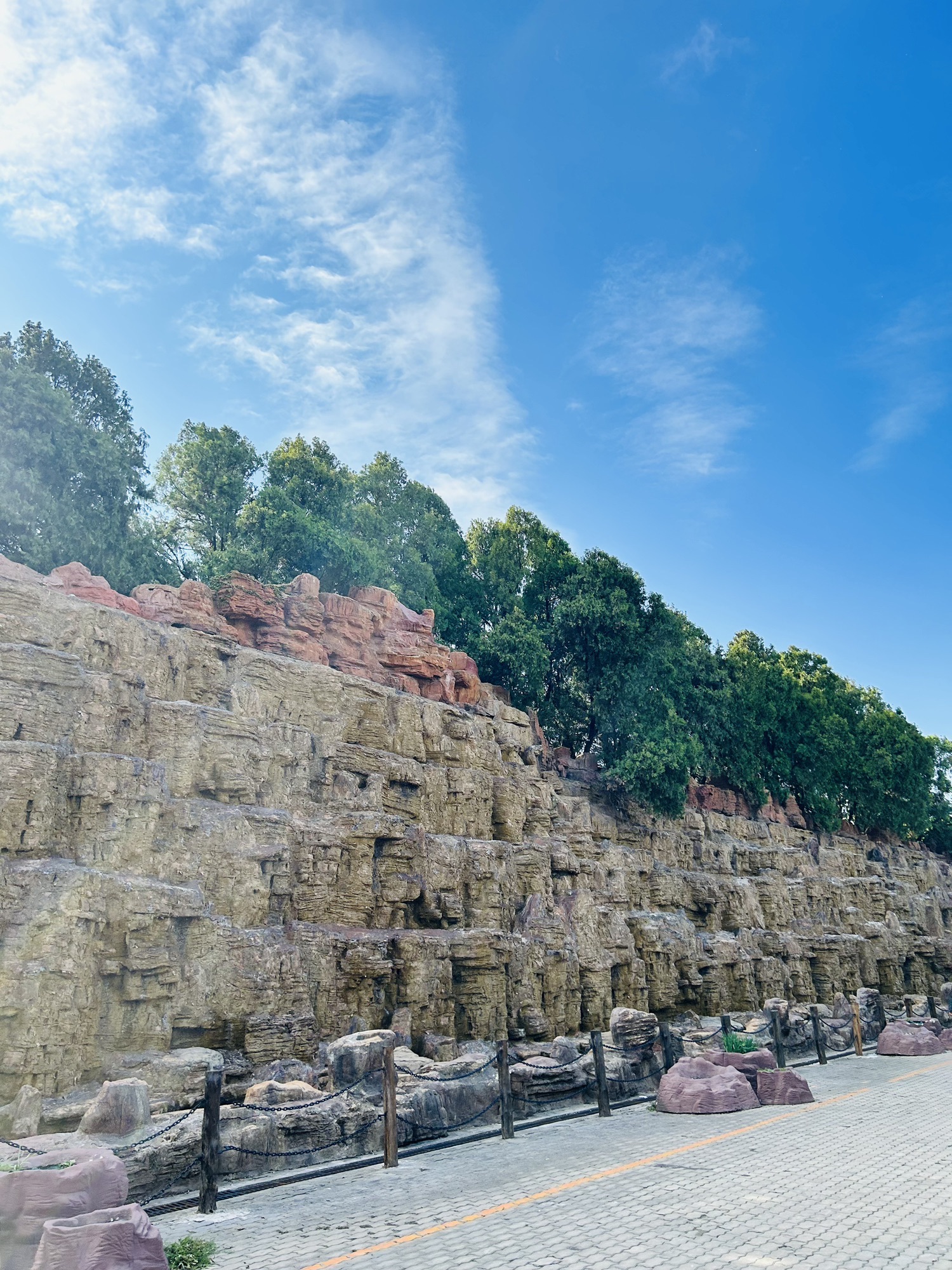 人工瀑布旅行图片 1