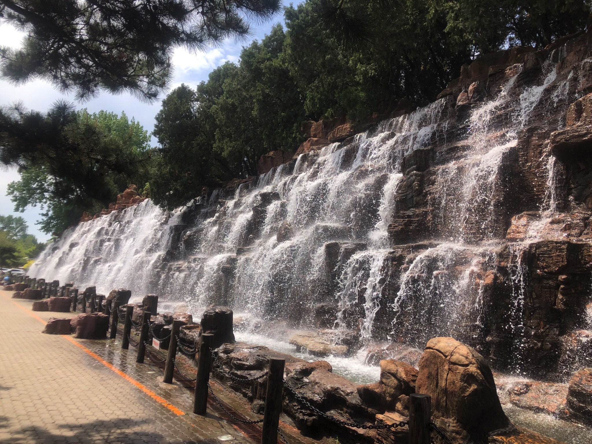 人工瀑布旅行图片 3