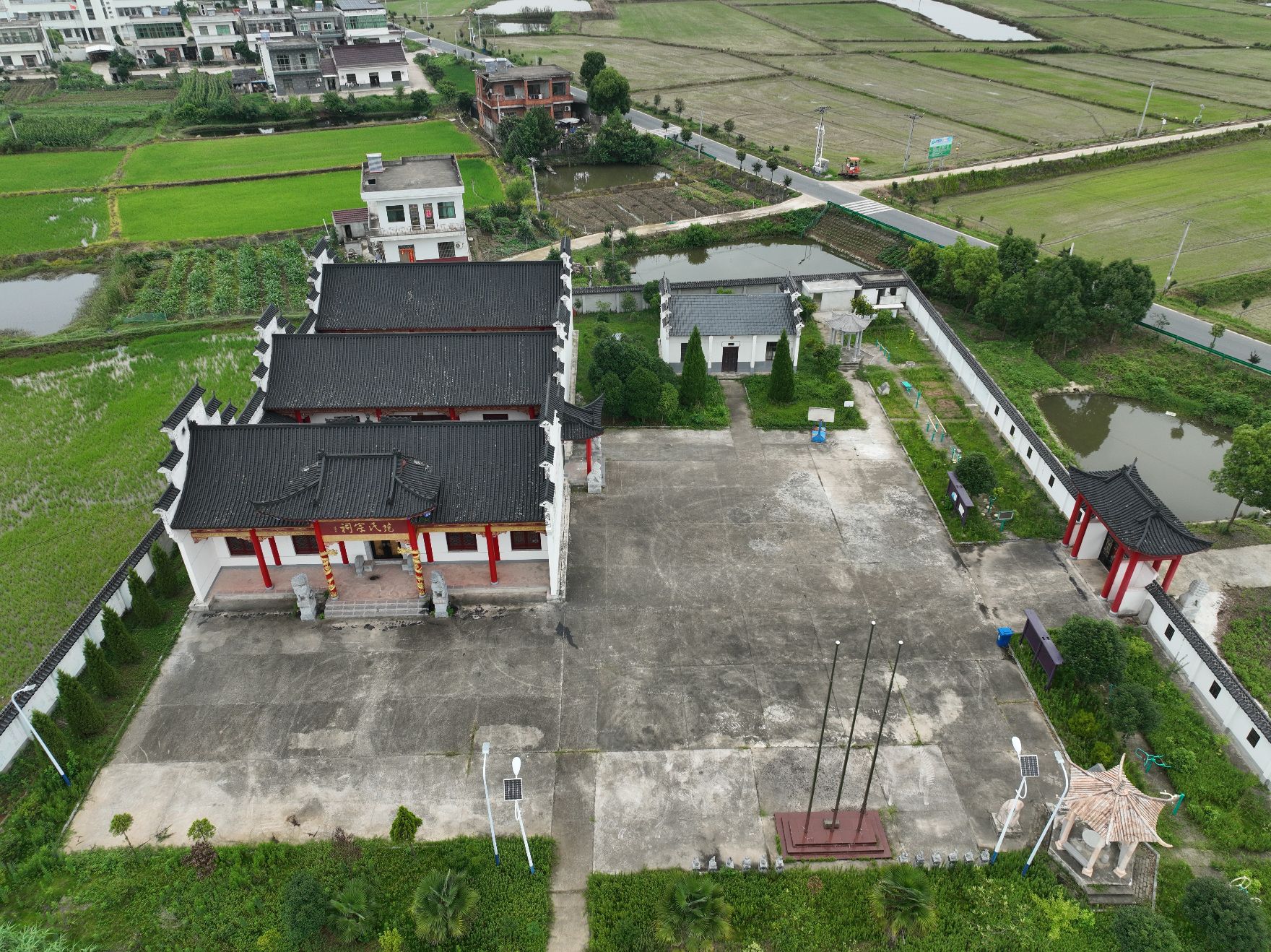 范氏宗祠实景照片