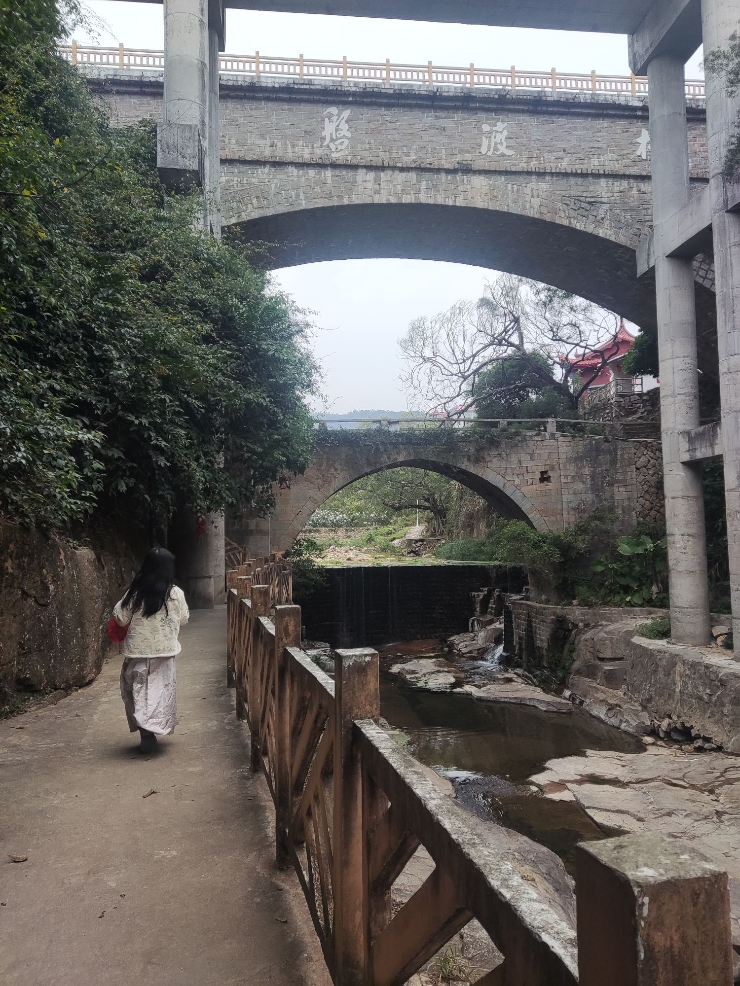 西隐飞瀑旅行图片 3